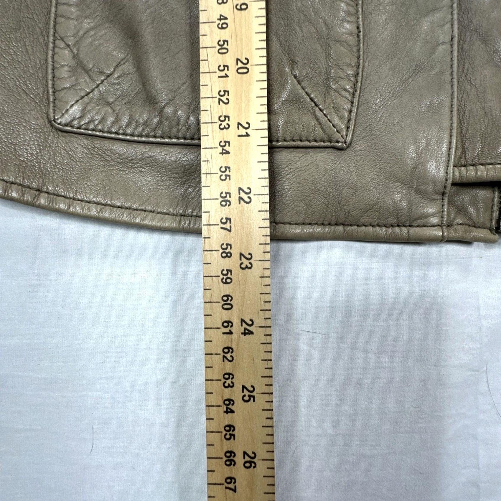 Banana Republic Banana Republic Jacket Women XL Leather Bomber Moto Full Zip Beige Vintage Size XL / US 12-14 / IT 48-50 - 4 Thumbnail