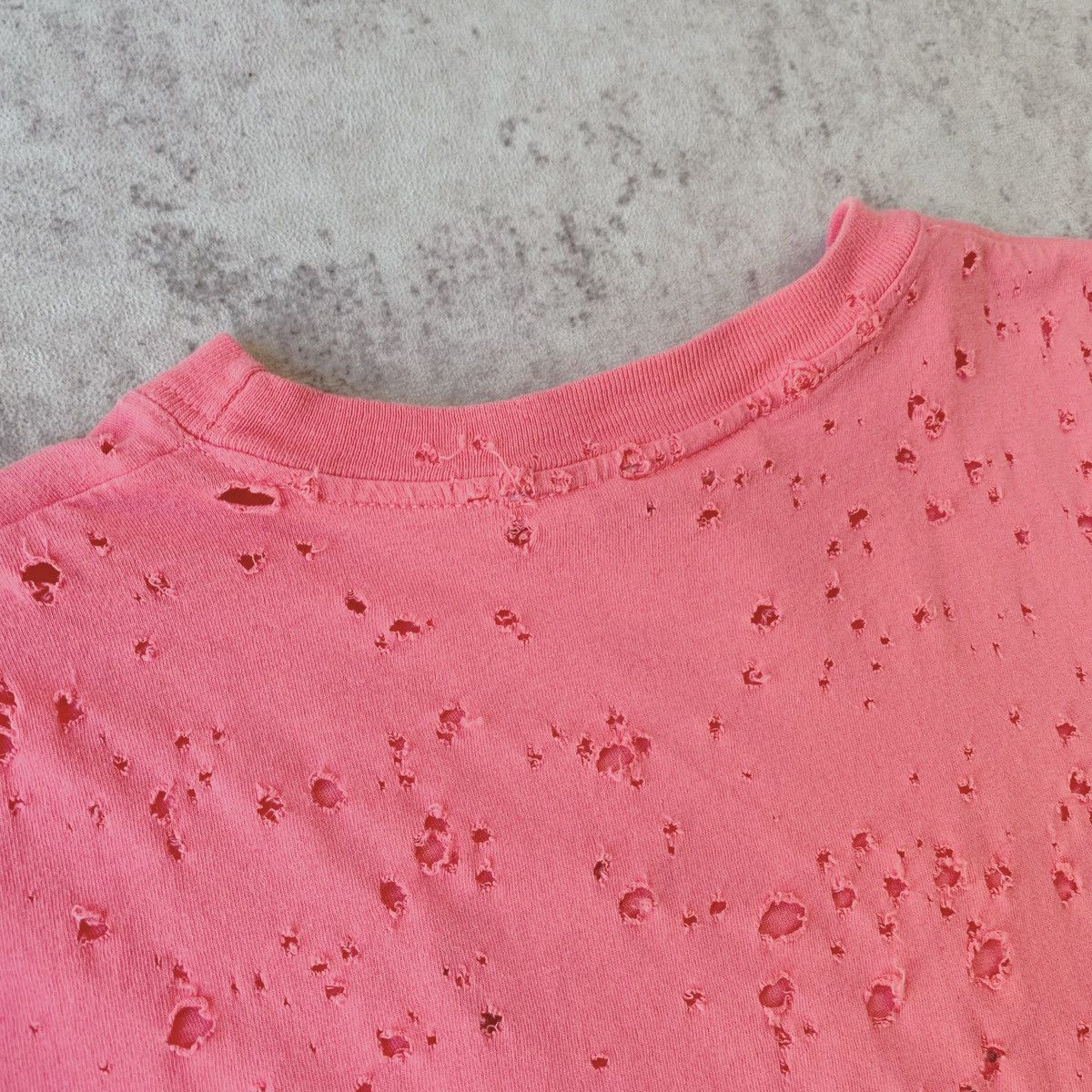 Vintage 90s Thrashed Sun Faded Pink Blank Tee Distressed ERD GRUNGE Size US M / EU 48-50 / 2 - 6 Thumbnail
