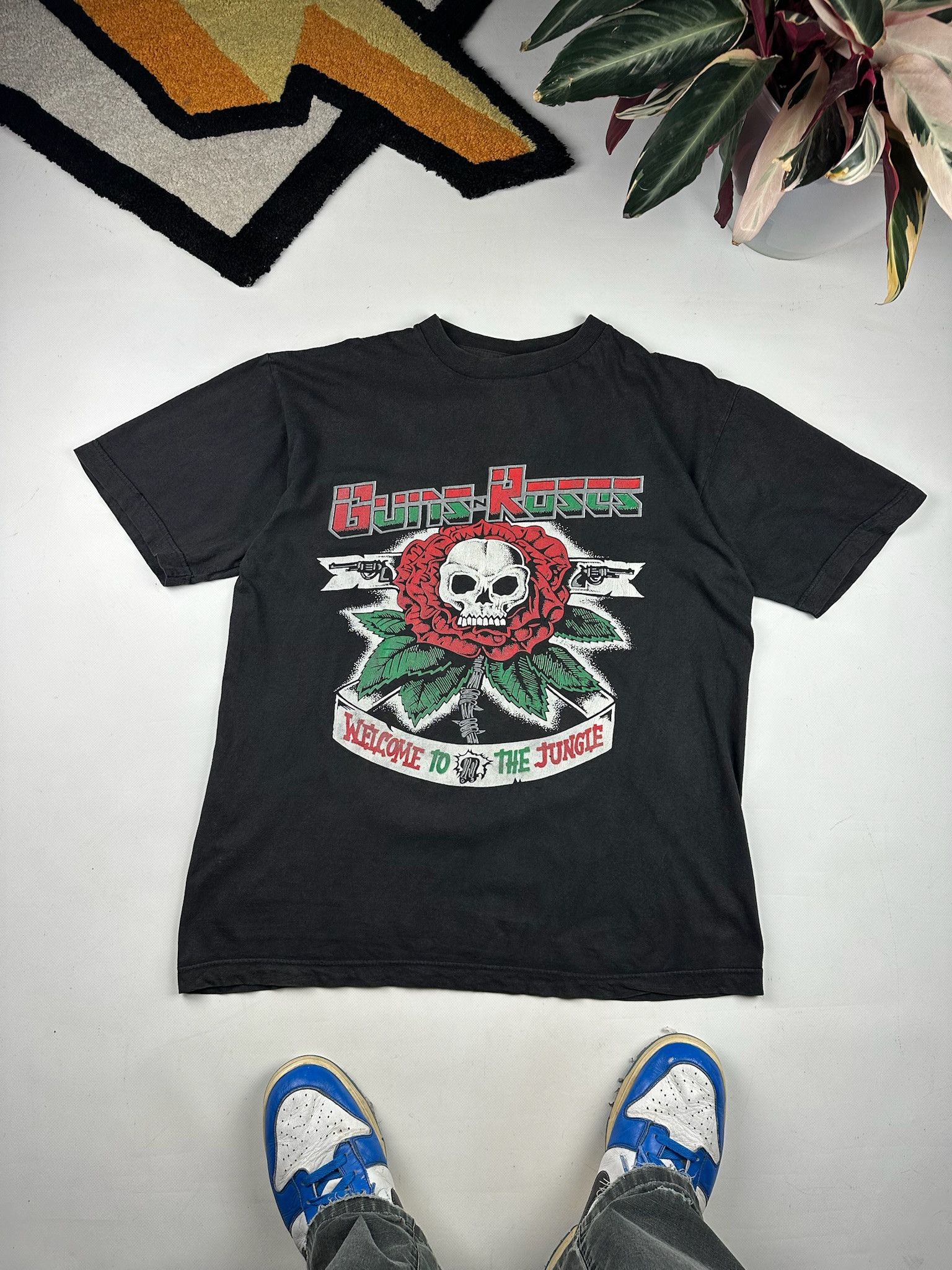 Guns N' Roses Vintage Guns N’ Roses tShirt band tee Size US XL / EU 56 / 4 - 1 Thumbnail