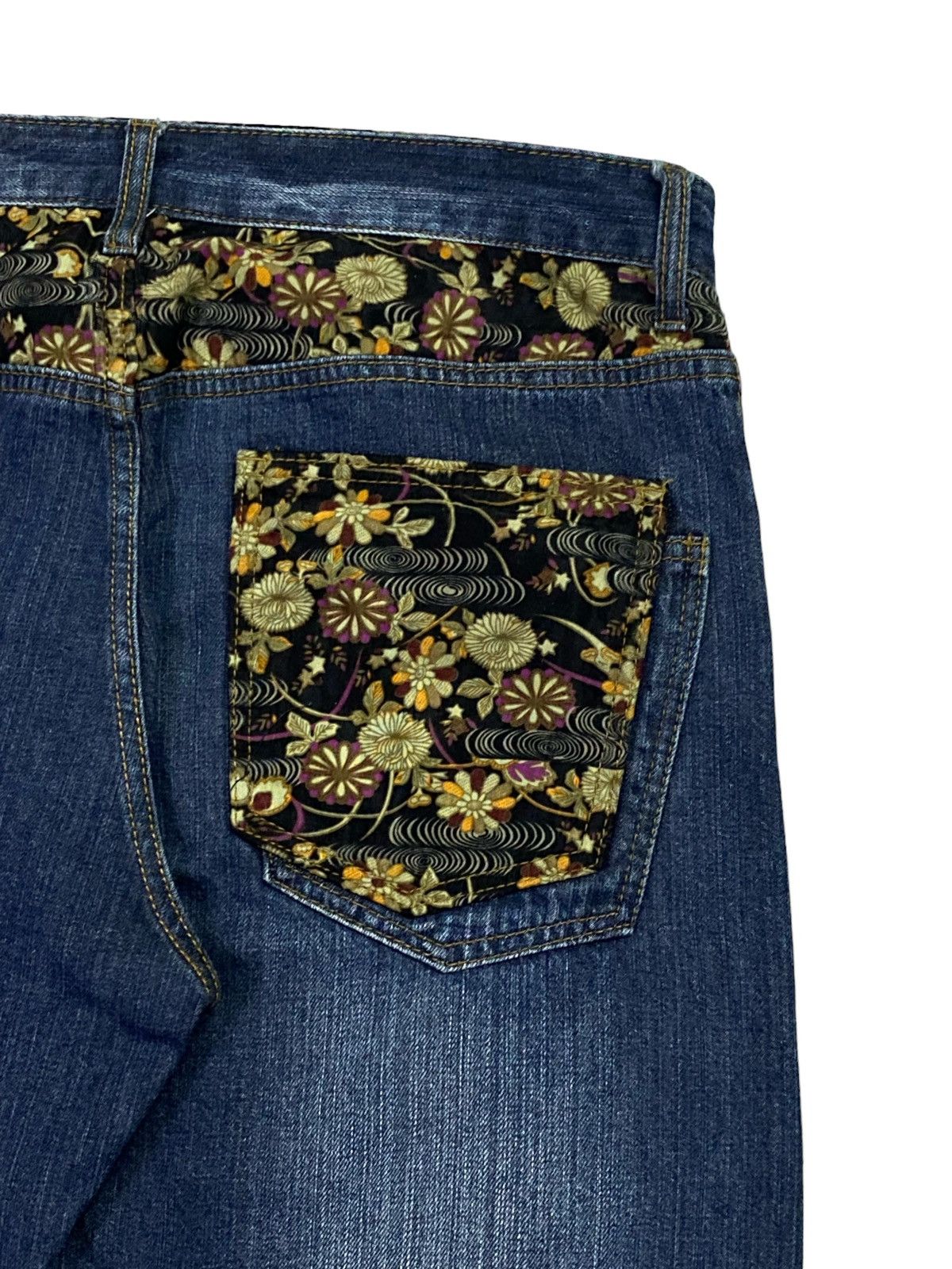 Japanese Brand Japanese Brand Memory Special Koi Fish Embroidery Jeans Size US 34 / EU 50 - 15 Thumbnail