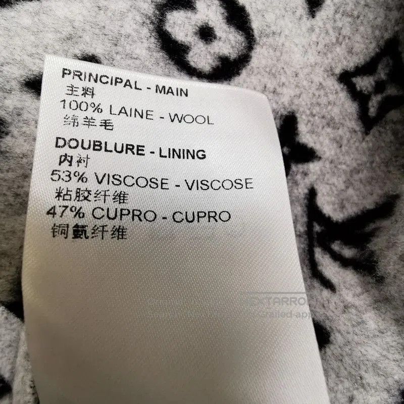 Louis Vuitton Louis Vuitton Double Breasted Hooded Vest in Black. Size US M / EU 48-50 / 2 - 7 Thumbnail