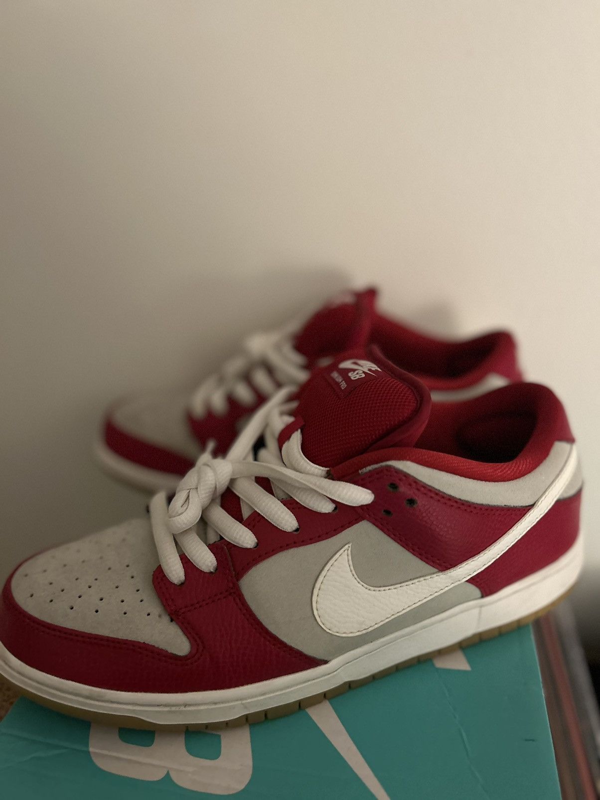 image of Nike Dunk 2015 Valentines Shoes in Red, Men's (Size 11)