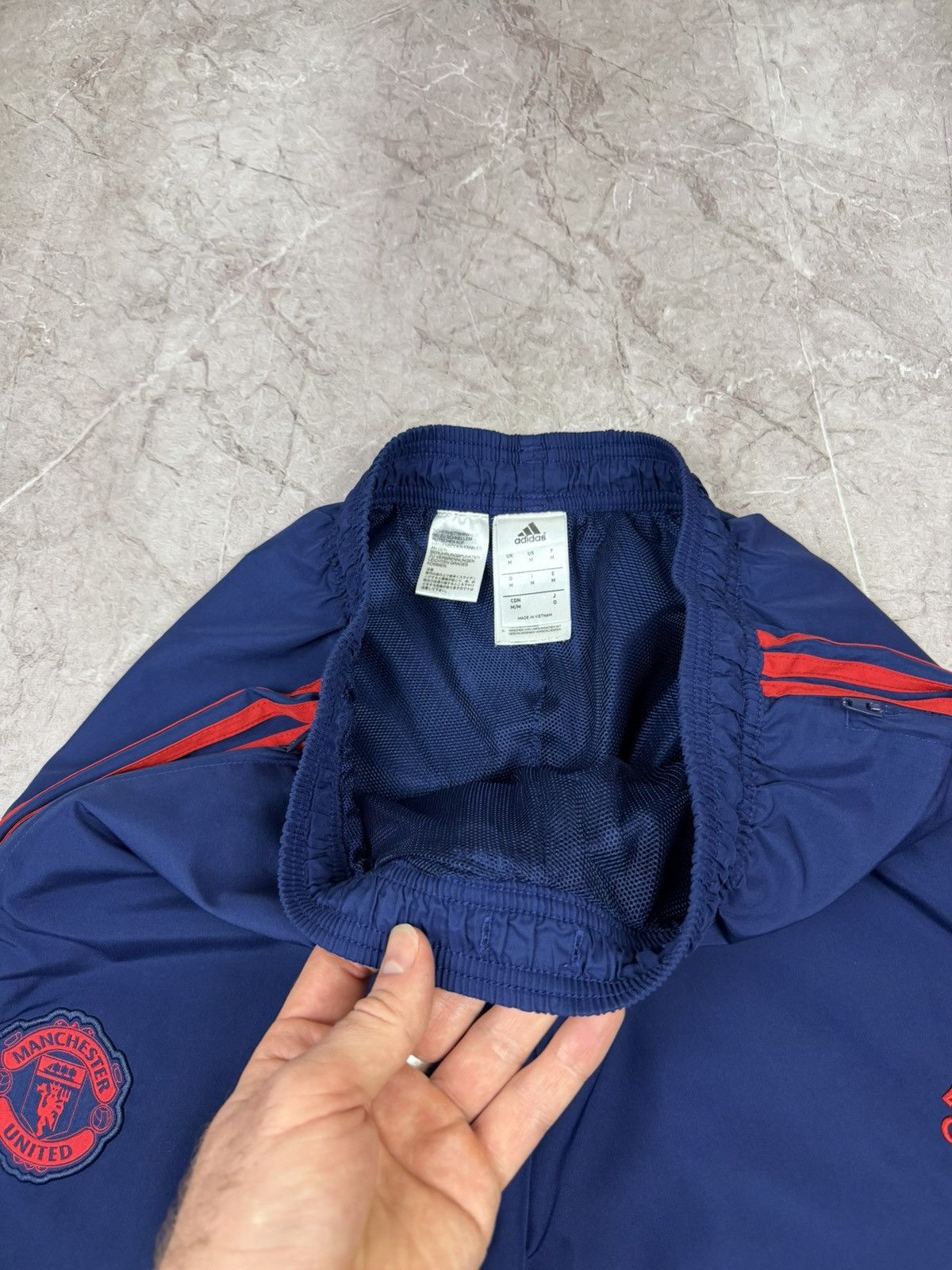 Adidas Vintage Adidas Manchester United Nylon Pants Size US 32 / EU 48 - 3 Thumbnail