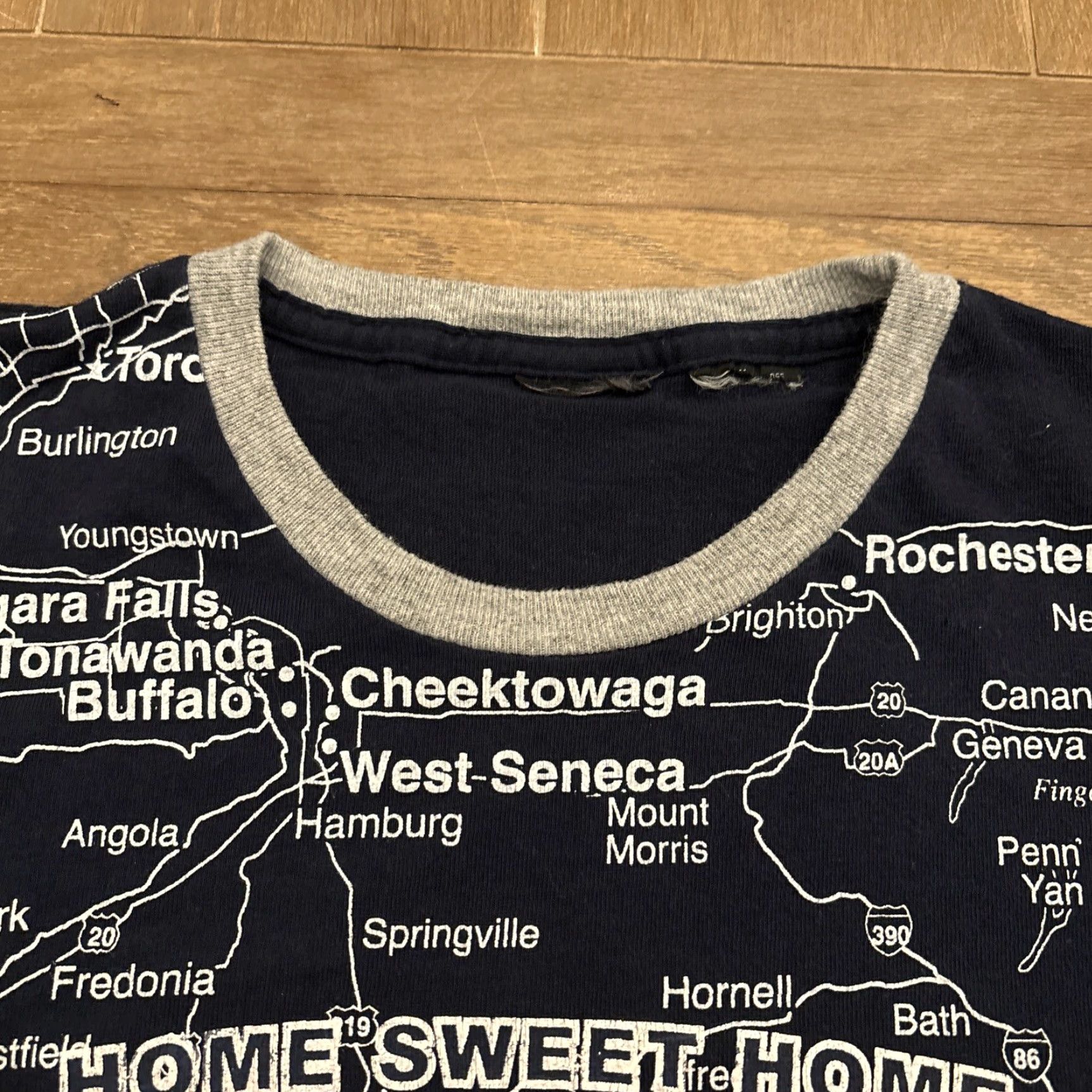 Vintage Pennsylvania Map T-Shirt XL Blue Men's Shirt All-Over Print Size US XL / EU 56 / 4 - 5 Thumbnail