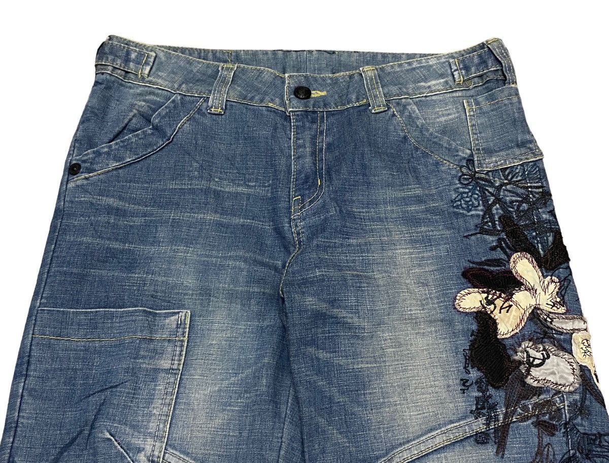 Rare Design Vintage Japanese Brans IZN Flared Jeans 2000s