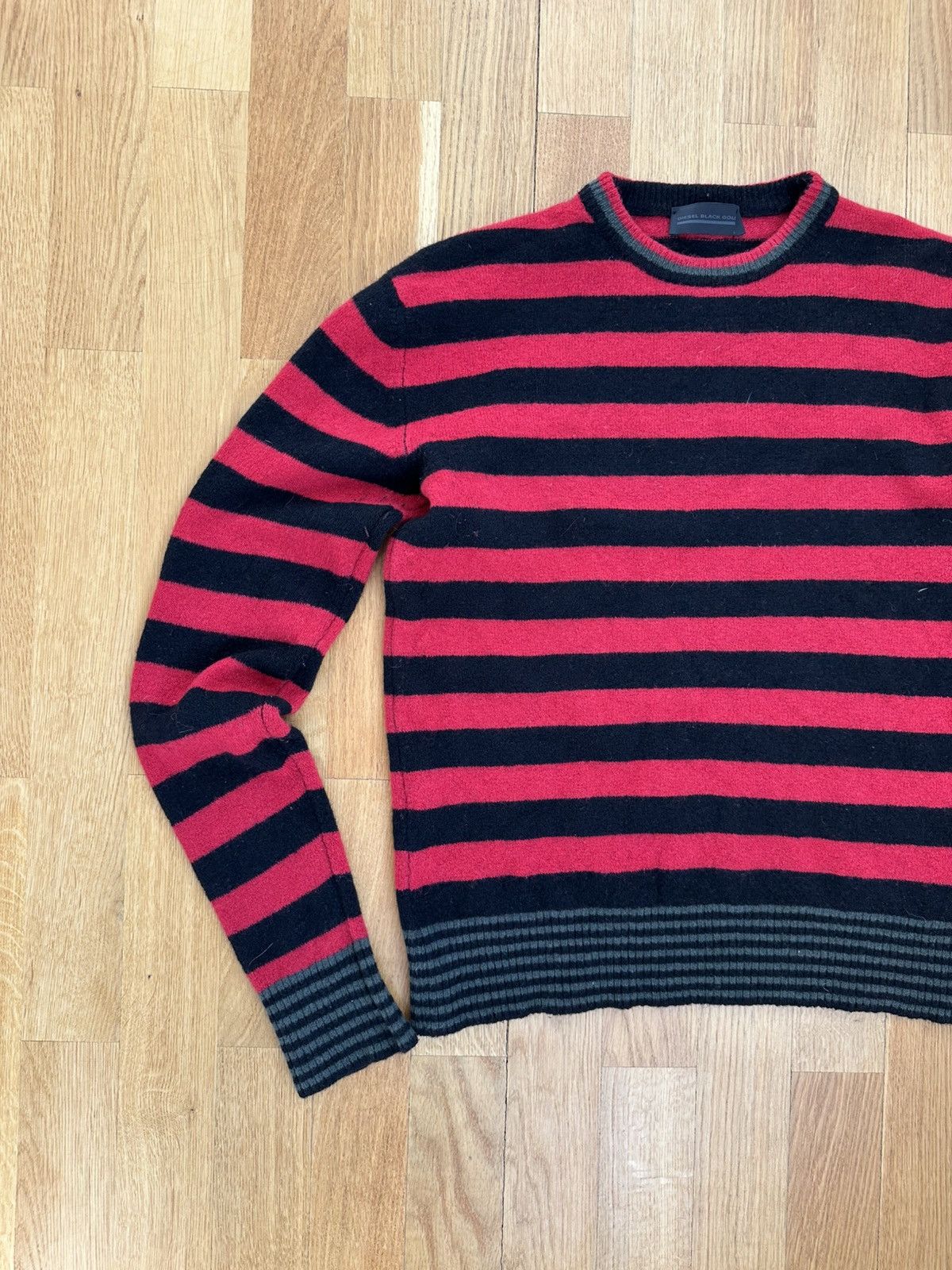Diesel Vintage Diesel Black Gold Sweater Red Size L / US 10 / IT 46 - 3 Thumbnail