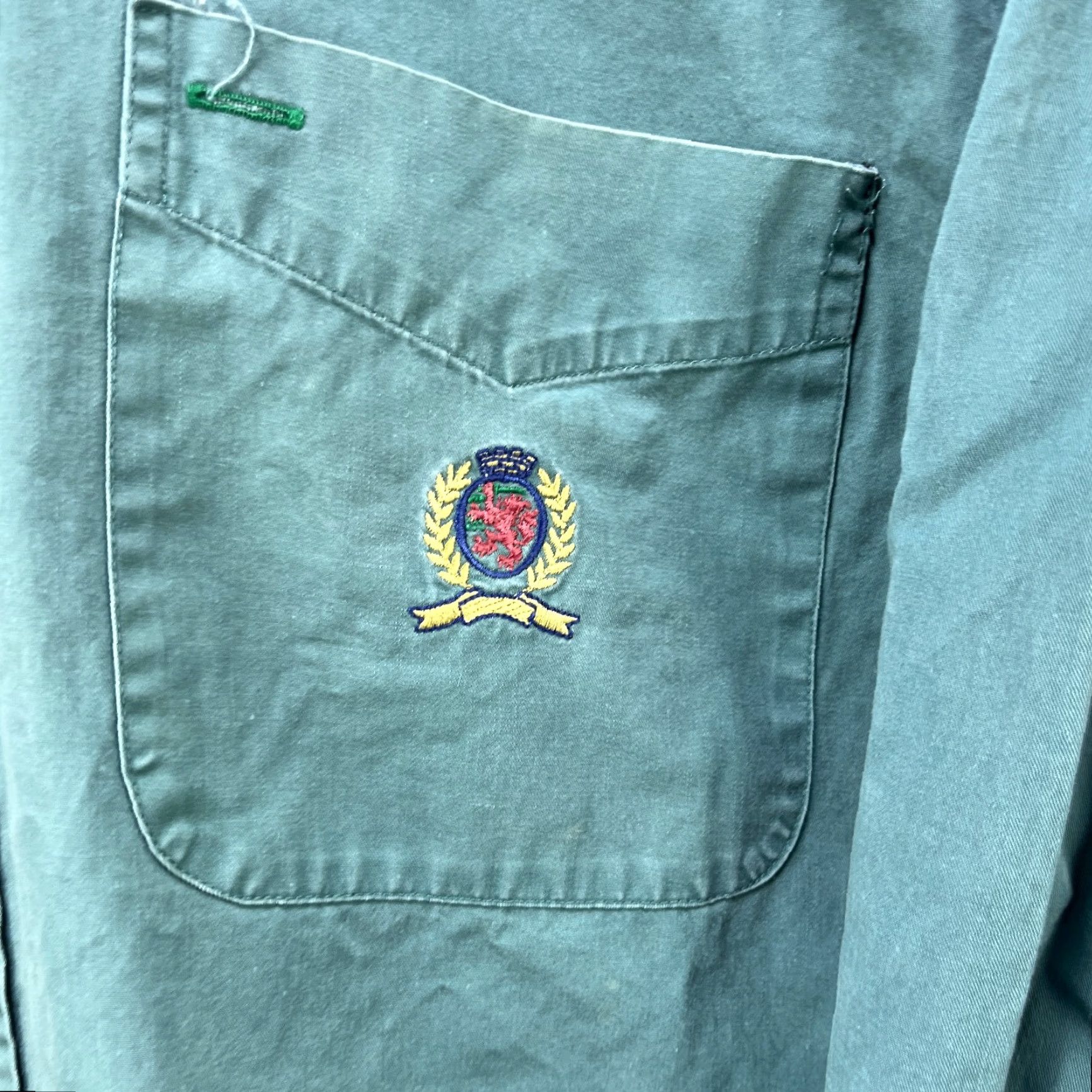 Tommy Hilfiger VINTAGE Tommy Hilfiger Crest Button-Up Long Sleeve Shirt M Green Mens 90s Size US M / EU 48-50 / 2 - 3 Thumbnail