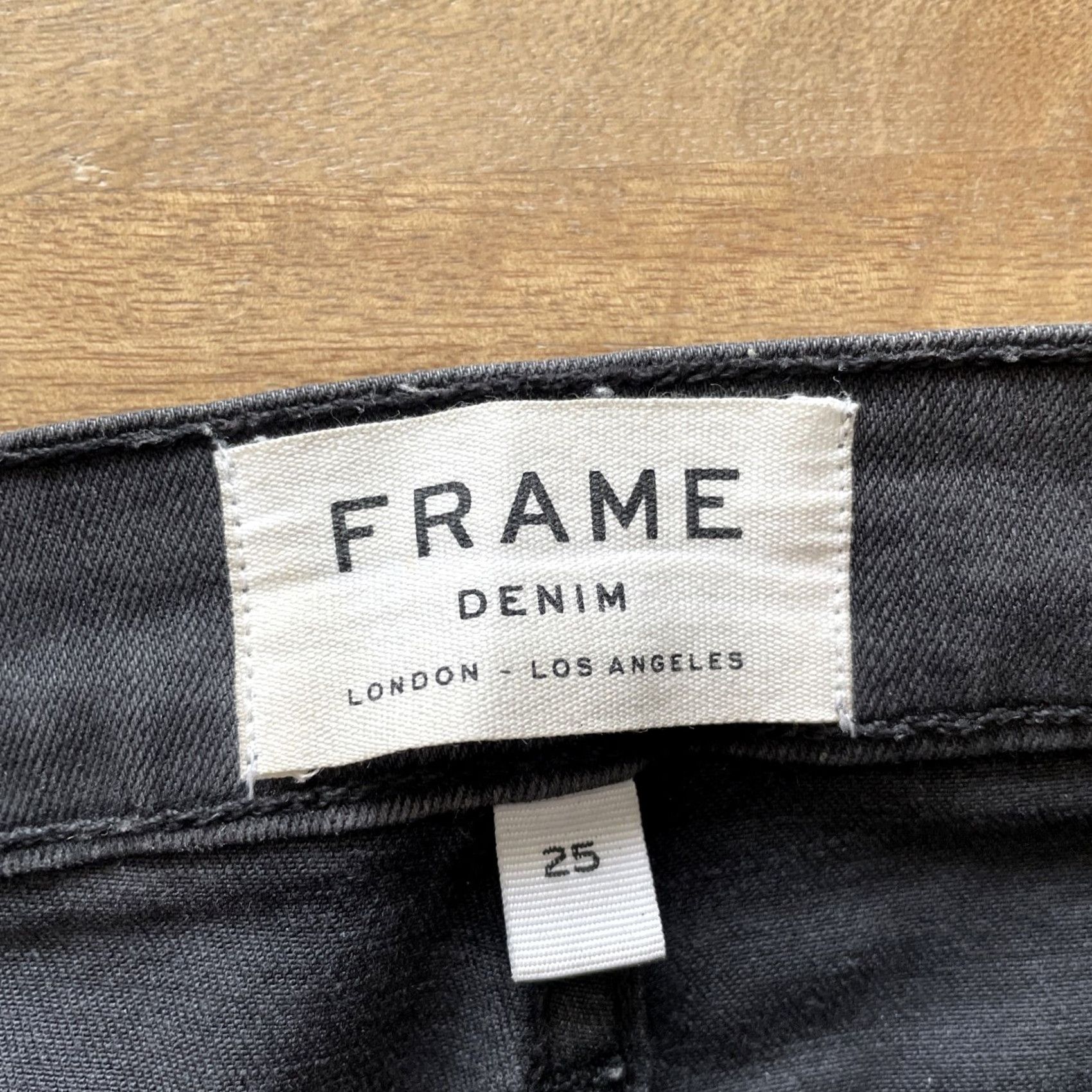 Frame VINTAGE FRAME Le Skinny De Jeanne Jeans Women 25x27 Black Skinny 70s Biker USA Mens? Size 42" / US 20 - 3 Thumbnail