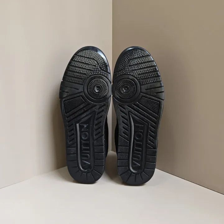 Other Louis Vuitton Trainer Sneakers in Black Suede -2508 Size US 8.5 / EU 41-42 - 4 Thumbnail
