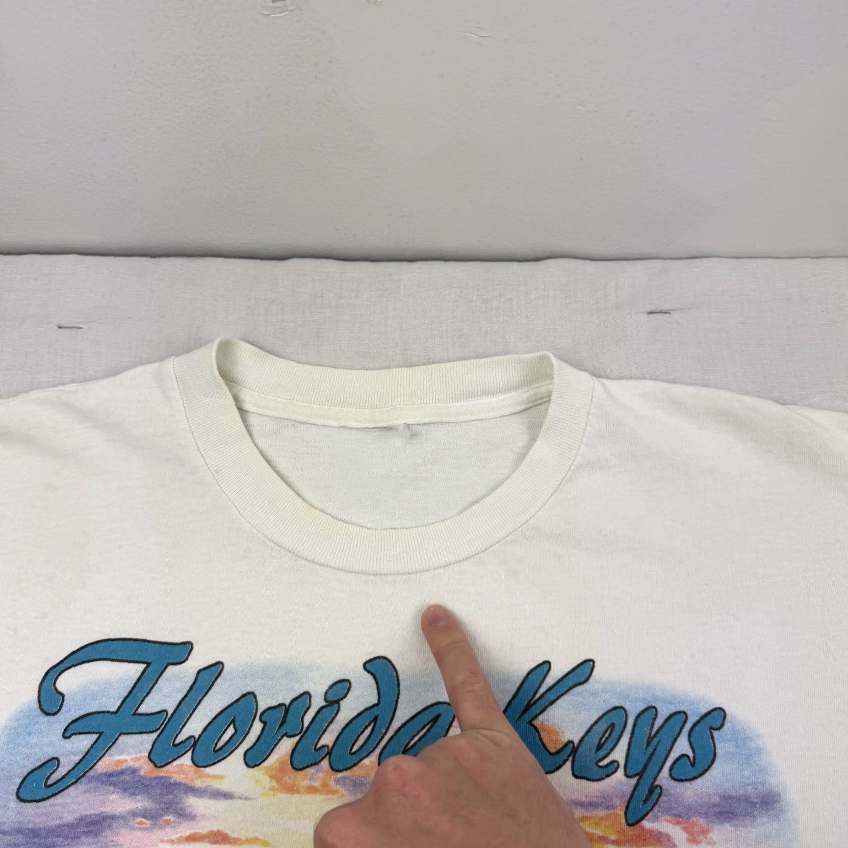 Vintage VINTAGE Florida Keys Ocean Nature T Shirt Adult XL White Dolphins 90s Mens Size US XL / EU 56 / 4 - 3 Thumbnail