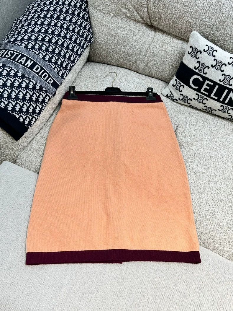 Chanel Chanel 20A Kangpeng Street Orange Pink Burgundy Edge Gold Size 24" / US 00 / IT 34 - 3 Thumbnail