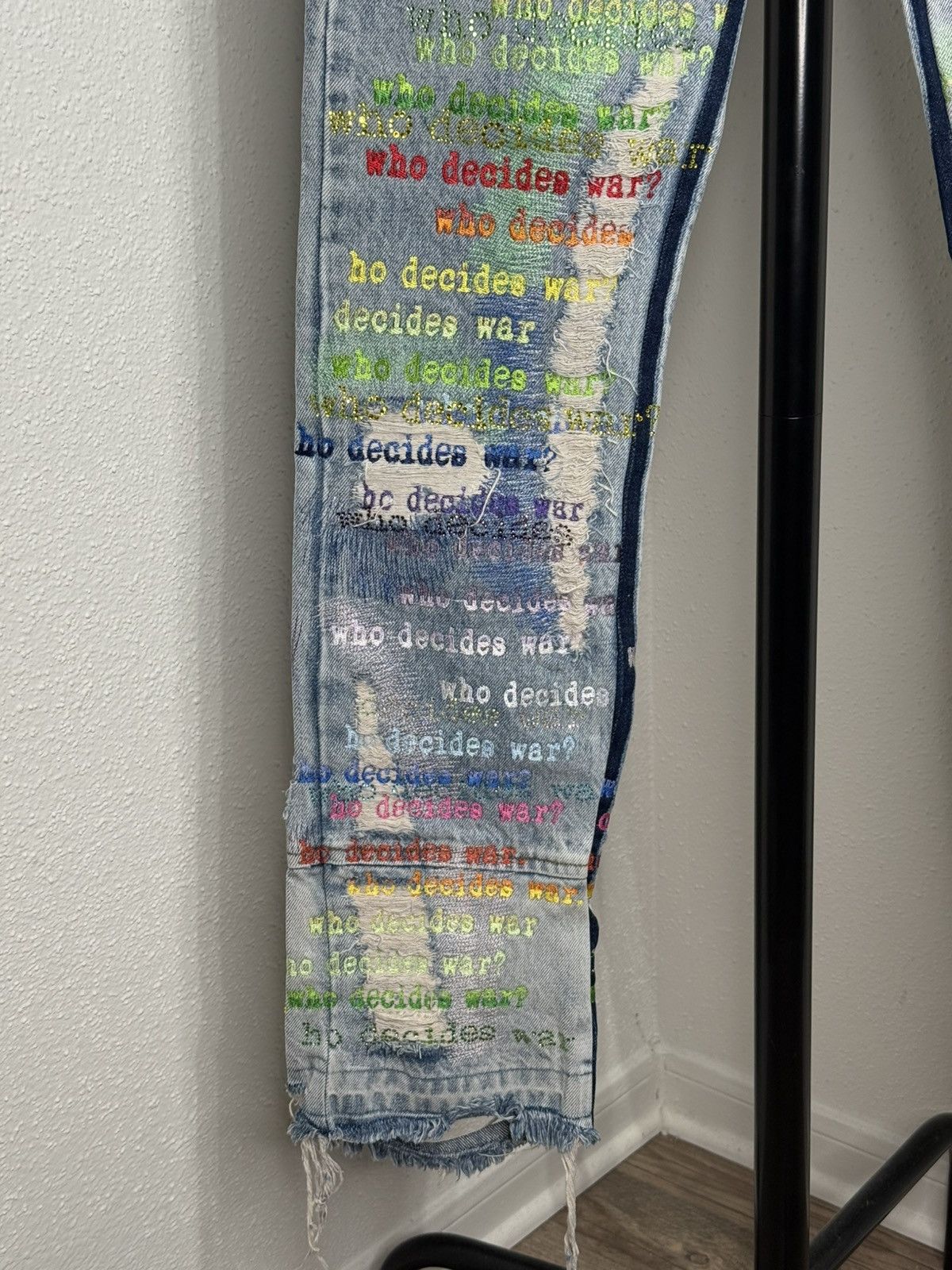 Who Decides War Who Decides War ROYGBIV Scripture Jeans Size US 30 / EU 46 - 4 Thumbnail