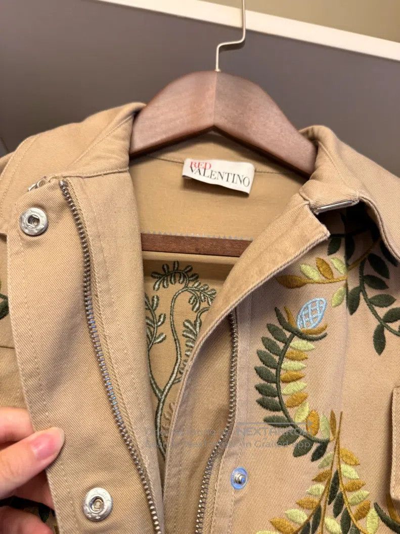 Valentino Valentino Embroidered coat Size S / US 4 / IT 40 - 2 Thumbnail