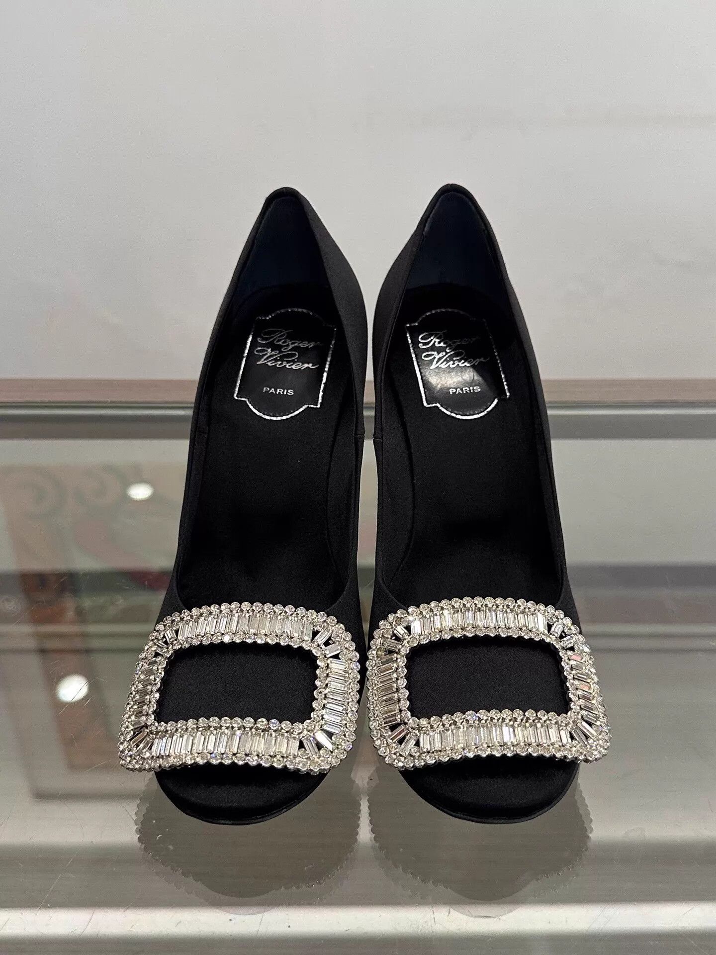 Roger Vivier RV 7cm black satin crystal square buckle heels women's 35 Size US 4.5 / IT 34.5 - 3 Thumbnail