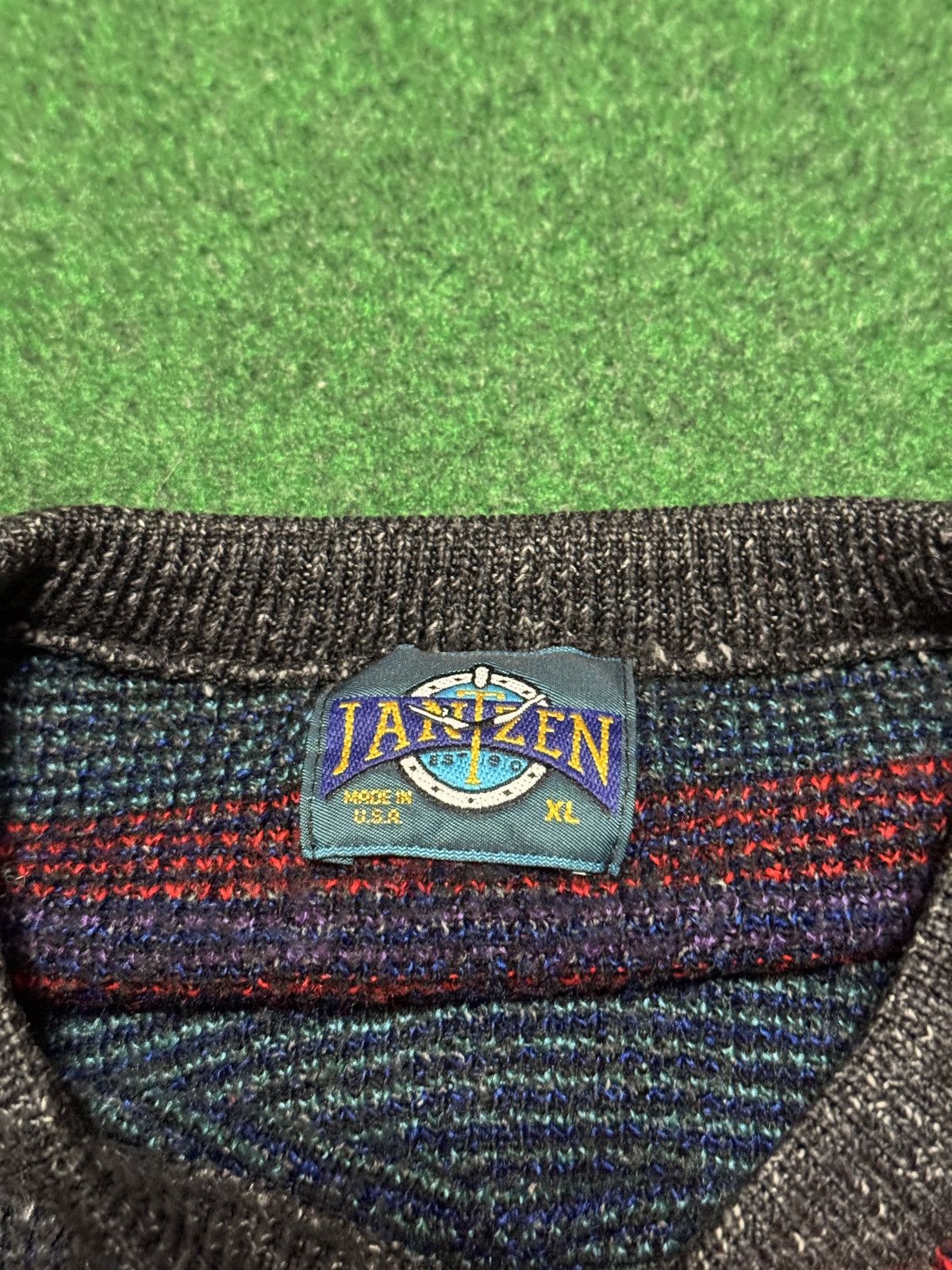 Jantzen Vintage 90s Jantzen Plaid Retro Grandpa Knit L/XL Sweater Size US L / EU 52-54 / 3 - 3 Thumbnail