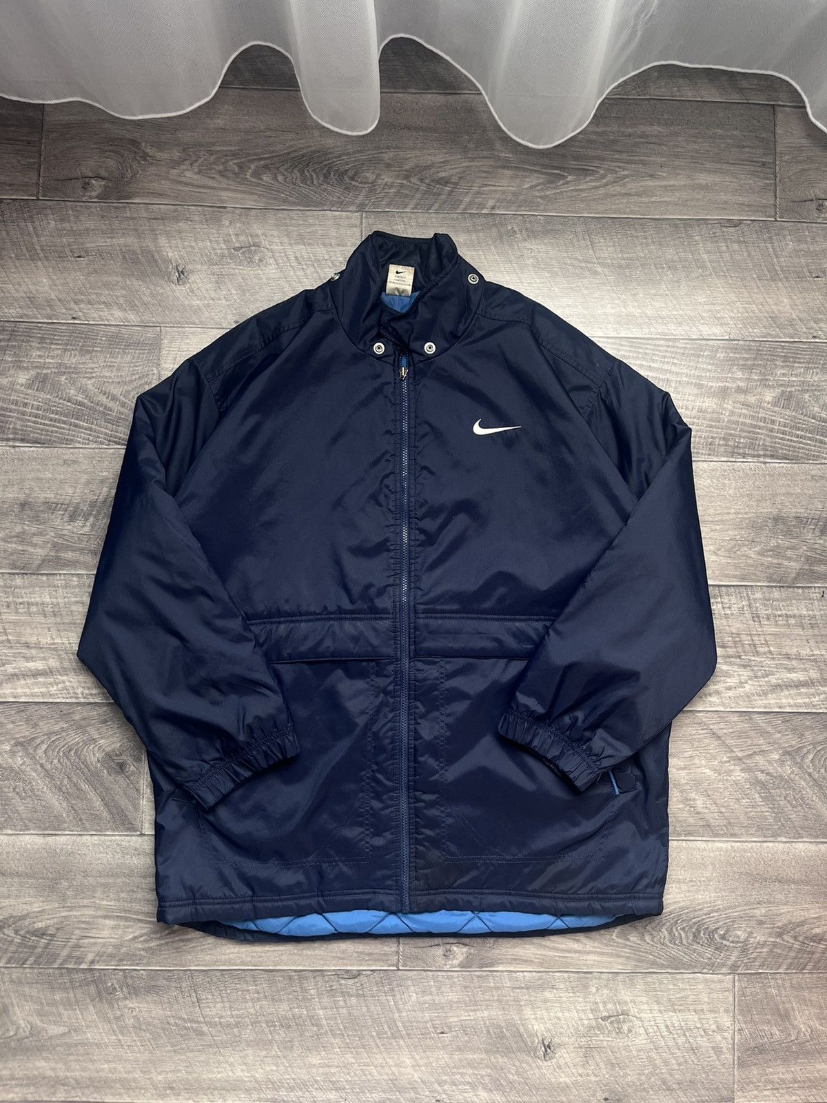Nike 90s Vintage Nike Down Jacket Big Swoosh Logo Back Rare Size US L / EU 52-54 / 3 - 2 Thumbnail