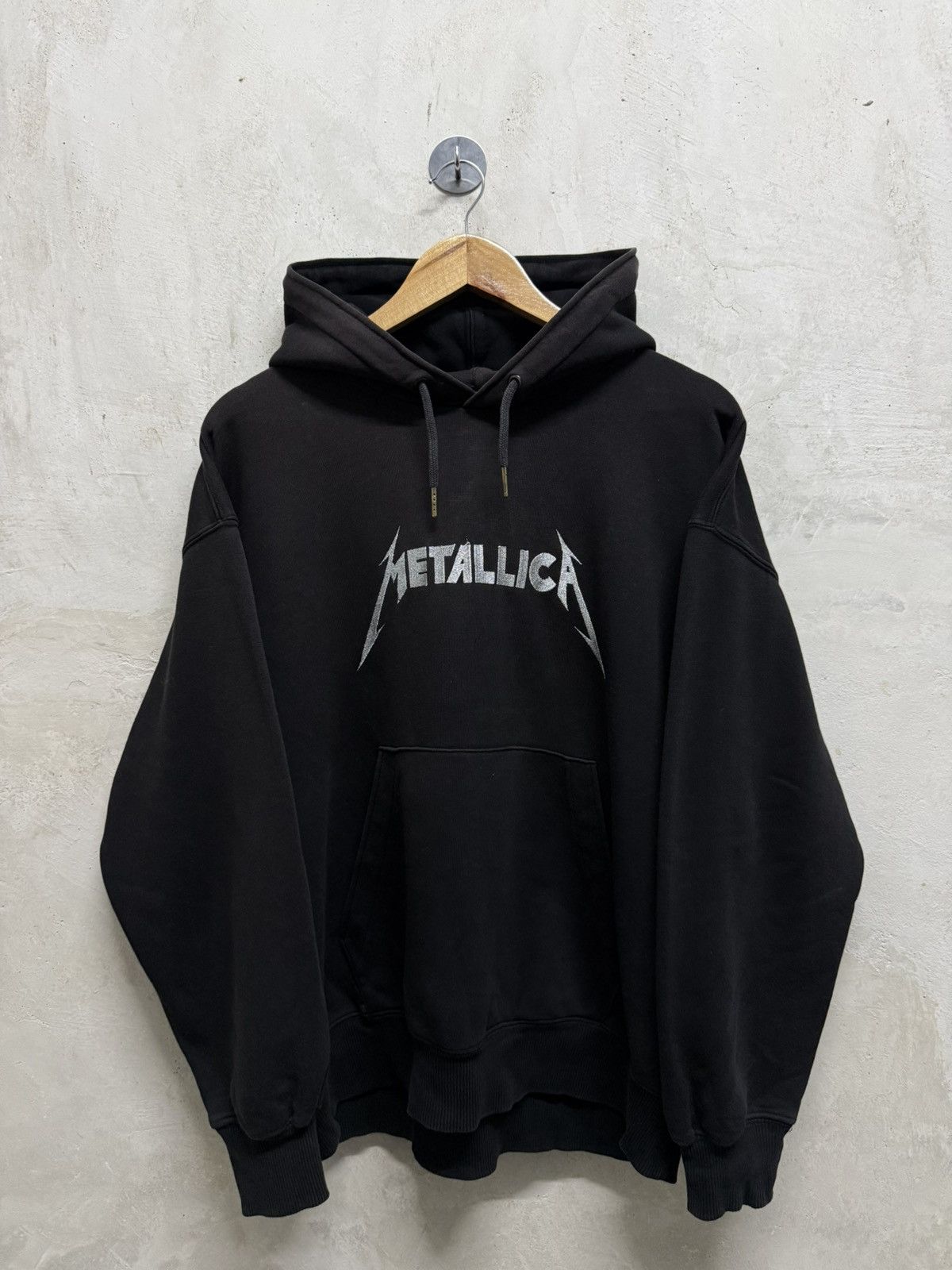 Metallica 2010s Metallica Embroidered Spell Out Hoodie Size US M / EU 48-50 / 2 - 1 Thumbnail