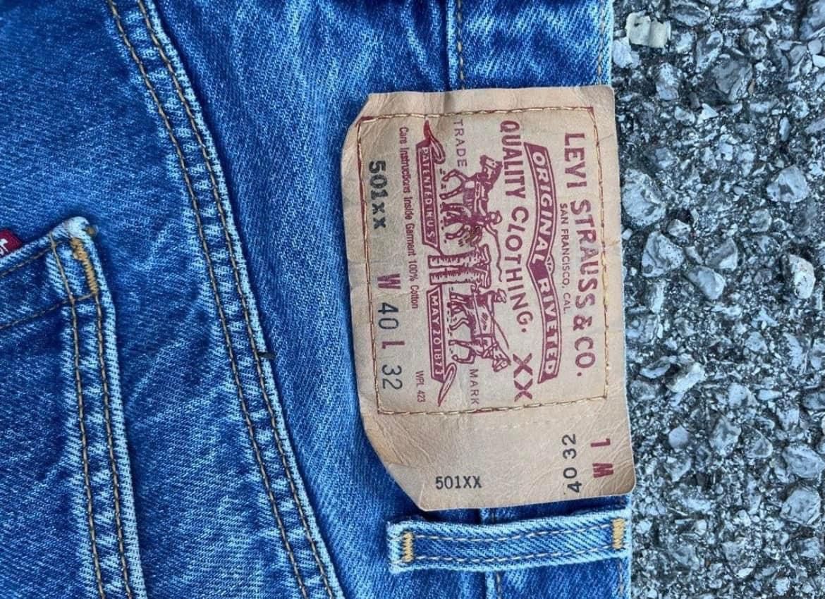 Levi's × Vintage Vintage Levi's Y2K Nice Fade Jeans Size US 38 / EU 54 - 6 Thumbnail