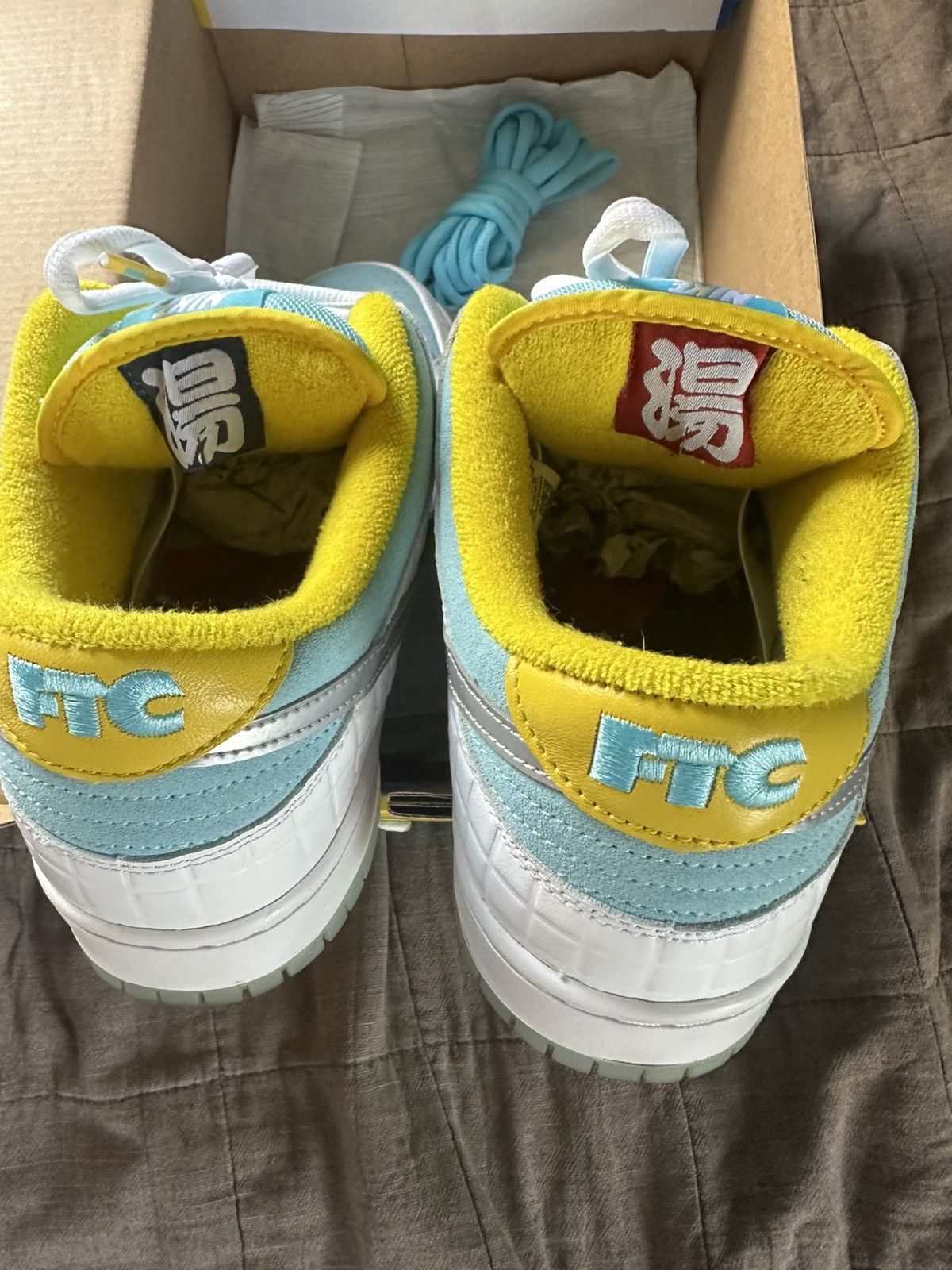 Nike Nike SB dunk low team Japan Size US 12 / EU 45 - 6 Thumbnail