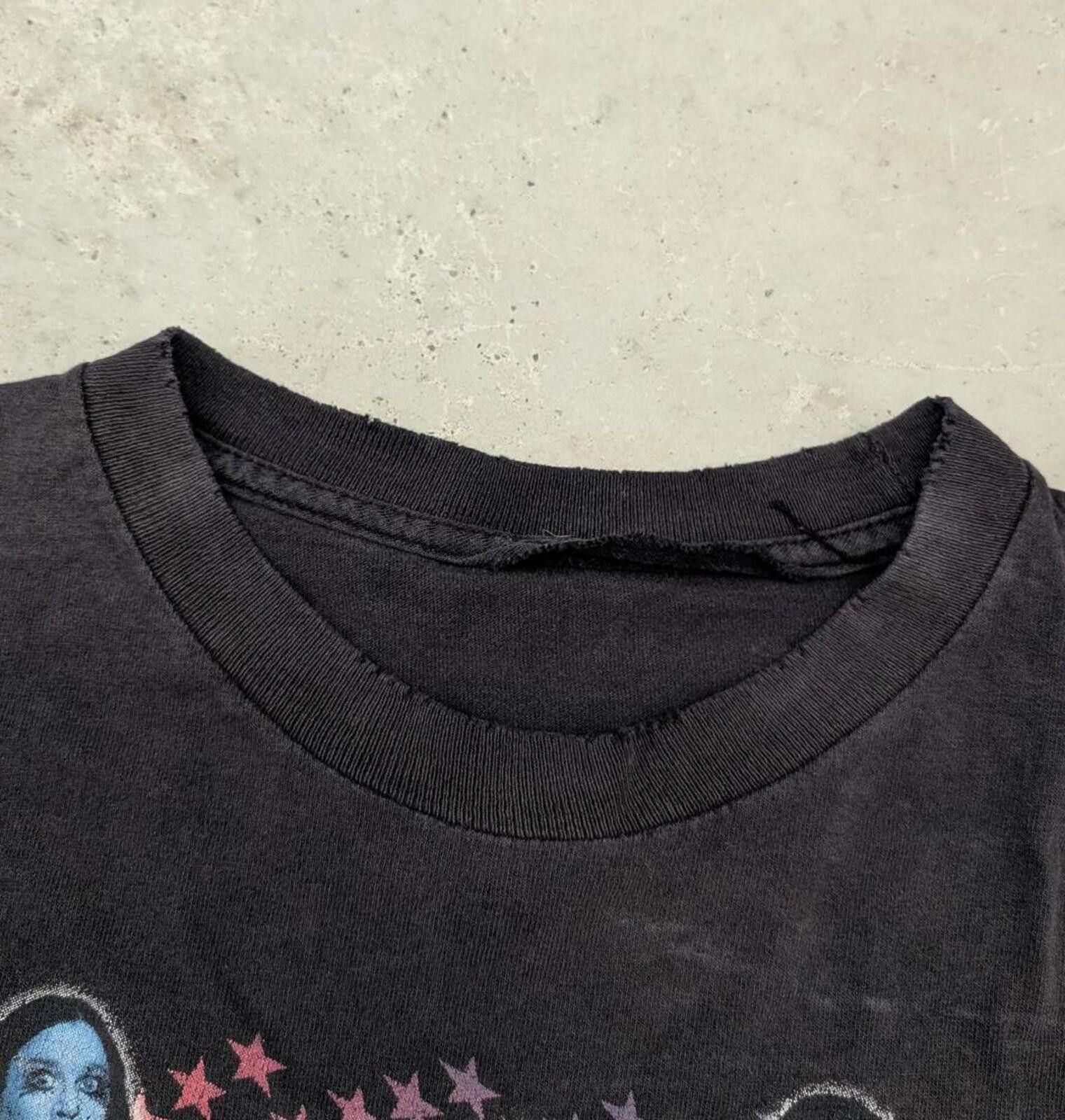 Vintage Vintage Y2K The Osbourne Family Values Ozzy Tv Promo T-shirt Size US XL / EU 56 / 4 - 5 Thumbnail