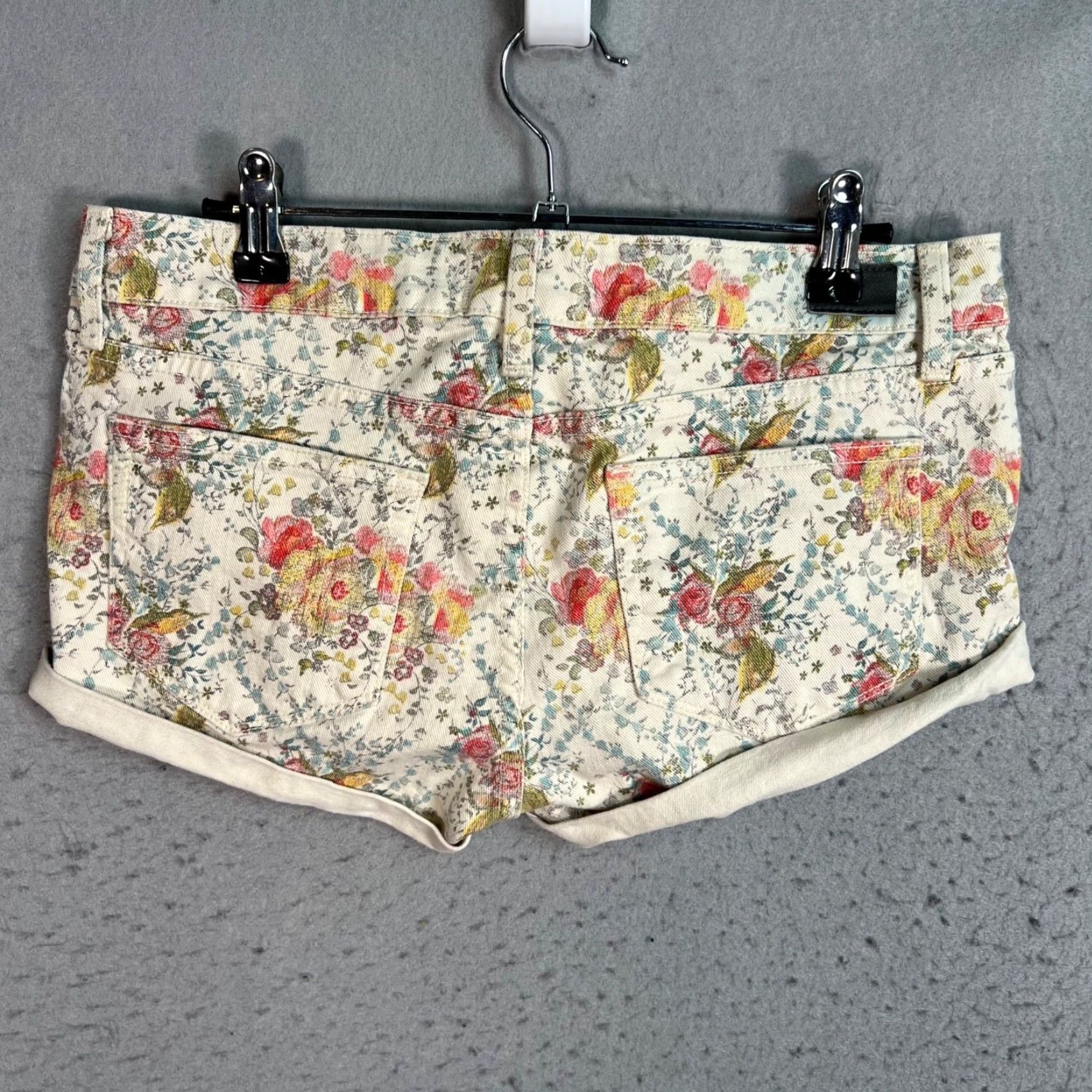 Paige Paige Womens Shorts Denim Cotton Blend 28 Blue Regular 5-Pocket Design Flat Front Cut-Off Vintage No N/A? Size 28" / US 6 / IT 42 - 2 Thumbnail