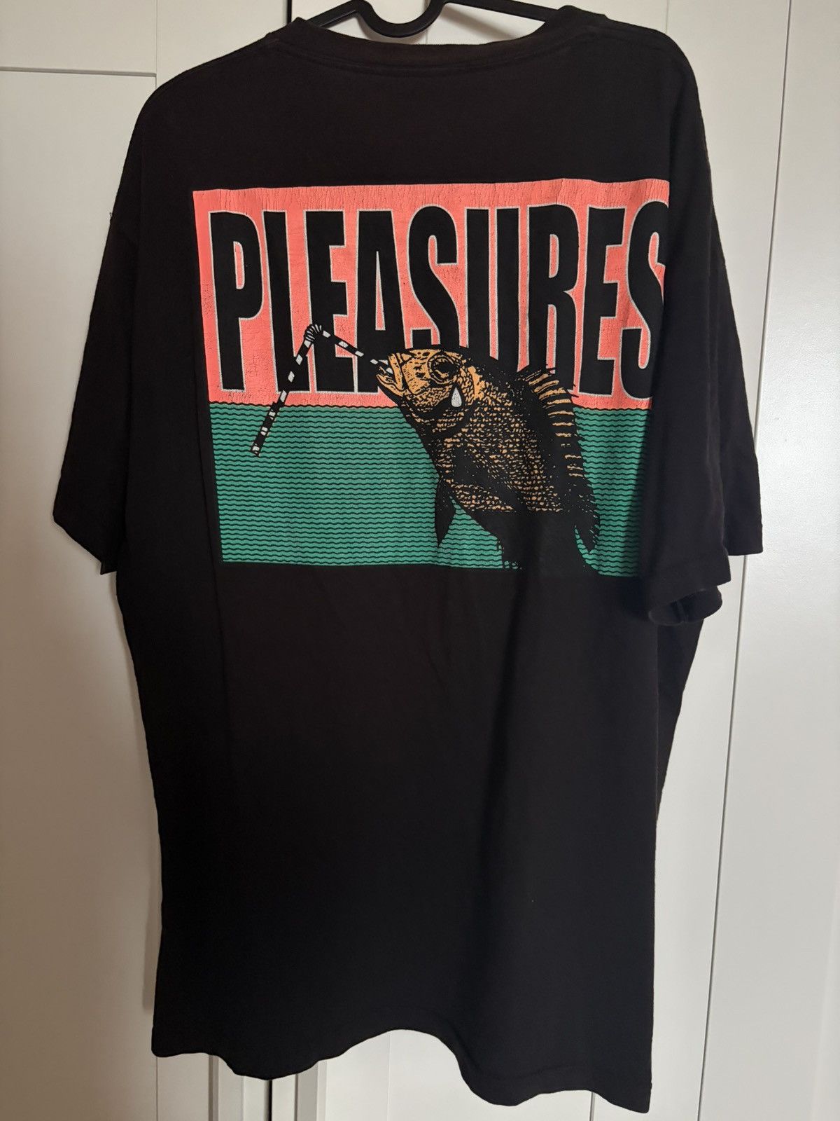 Pleasures PLEASURES Thirsty T-Shirt Size XL Size US XL / EU 56 / 4 - 2 Thumbnail
