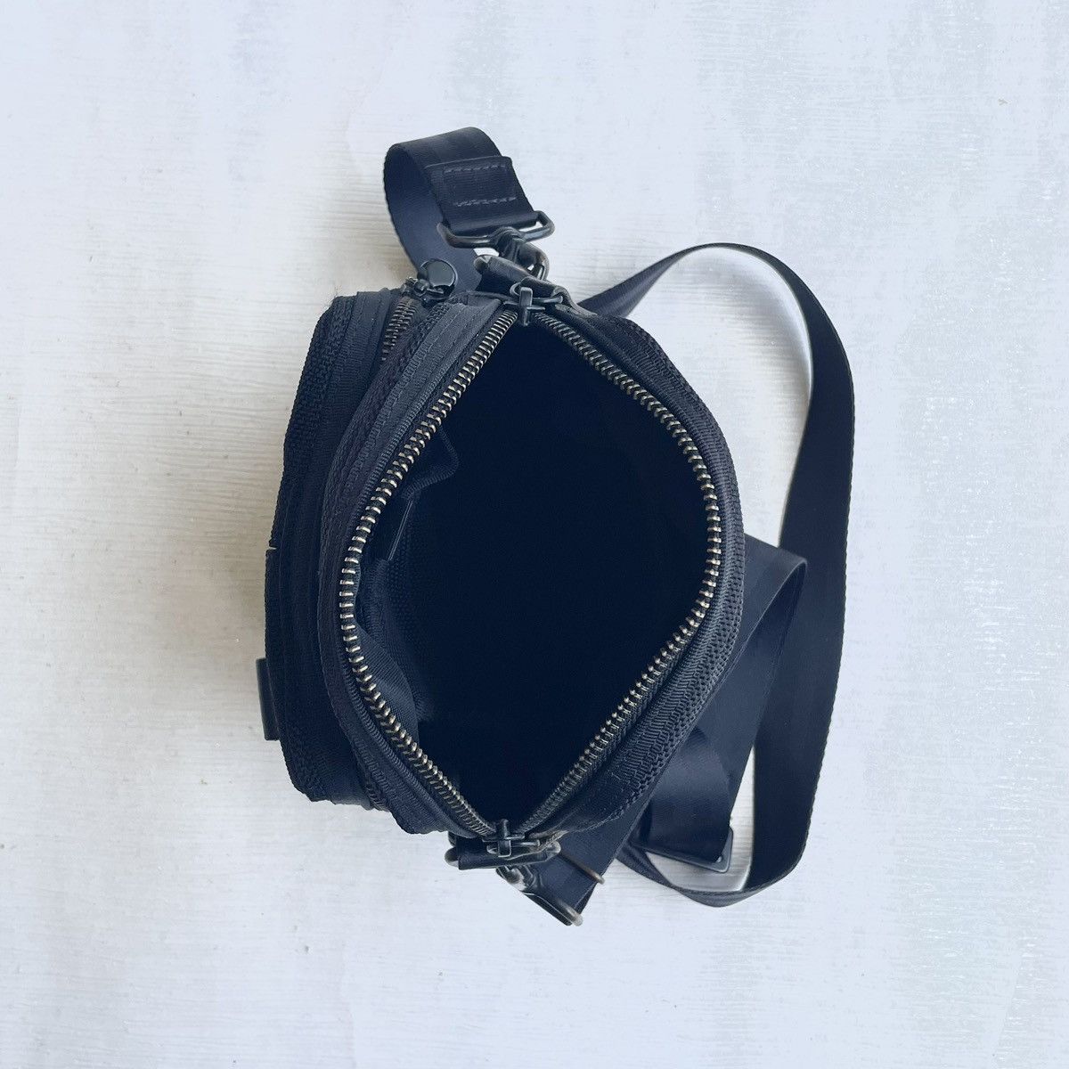 Head Porter × Porter Porter Yoshida&Co Heat Sling Bag/Crossbody Size ONE SIZE - 9 Thumbnail