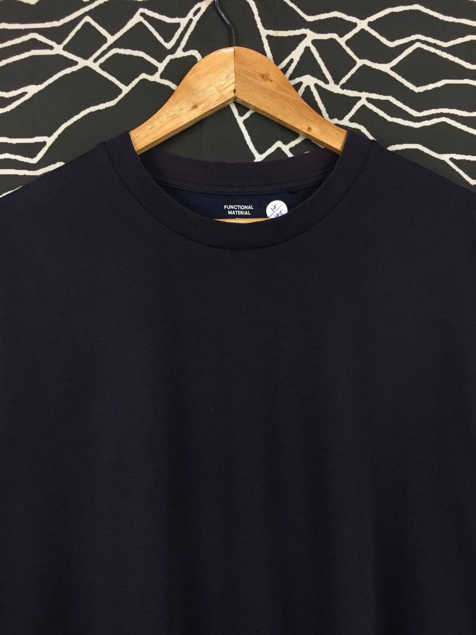 GU × Japanese Brand GU Functional Material Dry Casual Plain Tee Size US XL / EU 56 / 4 - 3 Thumbnail