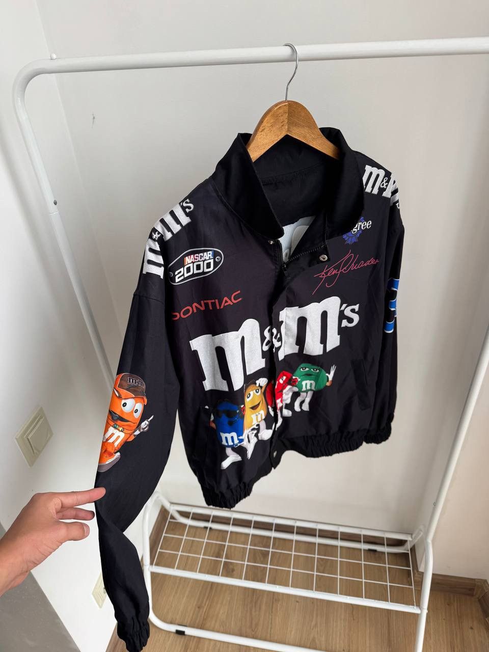 NASCAR NASCAR 2000 M&Ms VINTAGE RACING TEAM BOMBER JACKET Y2K Sz M Size US M / EU 48-50 / 2 - 5 Thumbnail