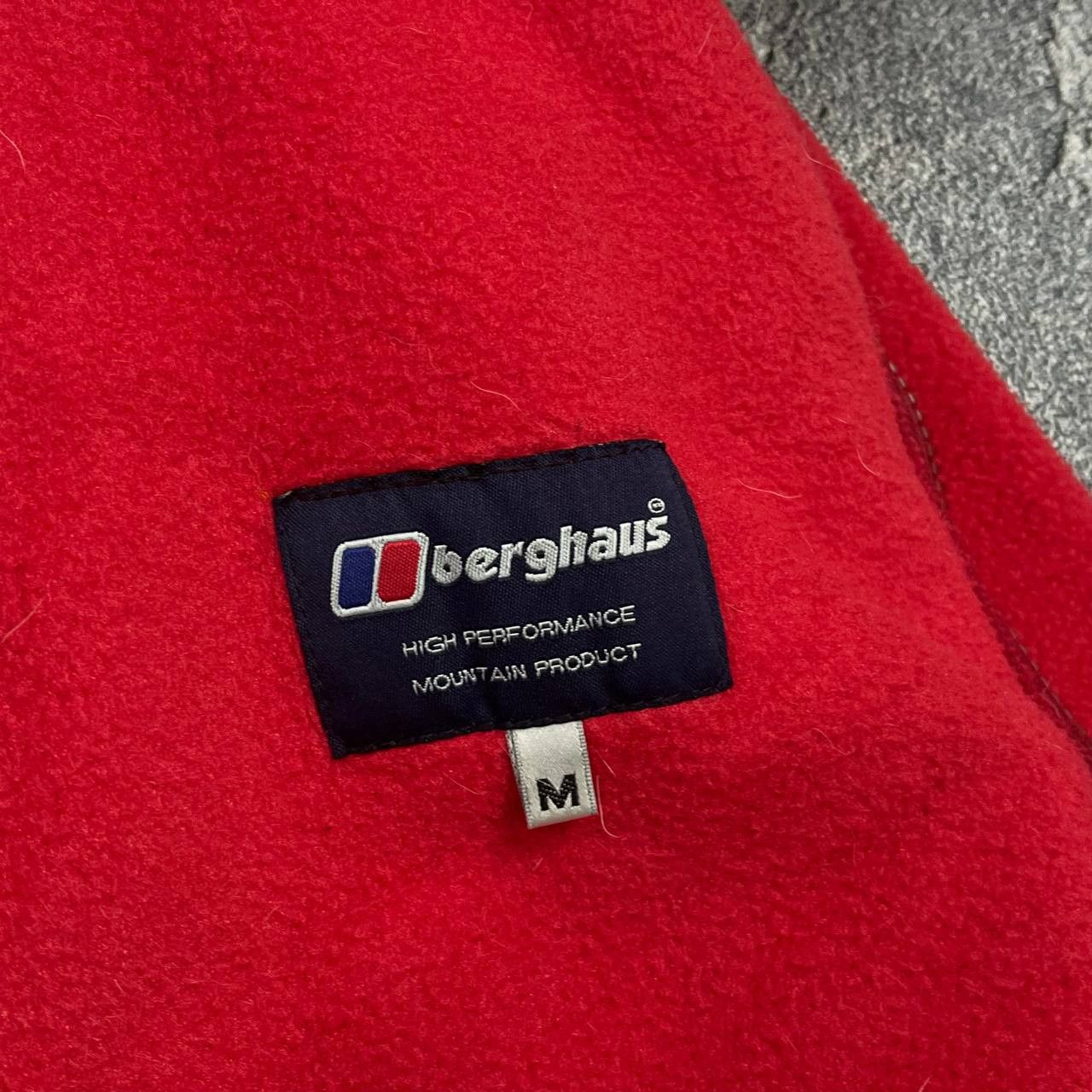 Berghaus Vintage Berghaus 90s Full Zipp Fleece Jacket Red Mens Size M Size US M / EU 48-50 / 2 - 8 Thumbnail