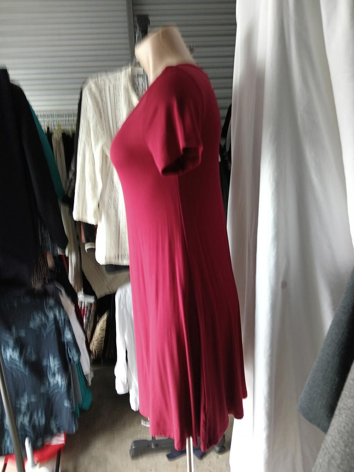 Designer Stylish Burgundy Flared A-Line Dress Size S / US 4 / IT 40 - 2 Thumbnail