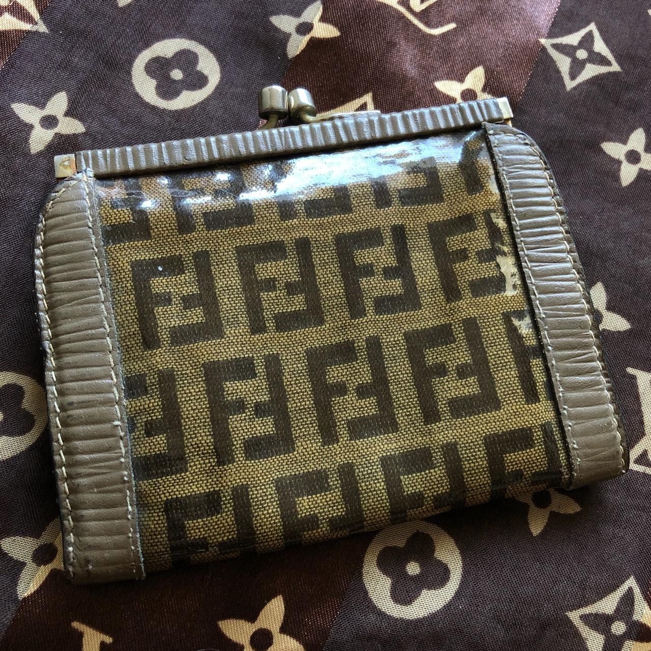 Fendi Vintage 80s FENDI coin purse Size ONE SIZE - 4 Thumbnail