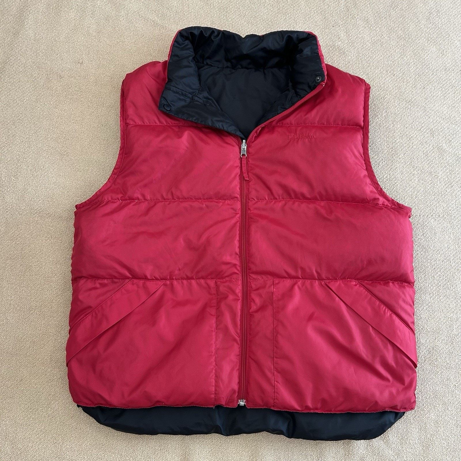 L.L. Bean Ll Bean Goose Down Puffer Reversible Red Black Vest Large Size US L / EU 52-54 / 3 - 1 Thumbnail