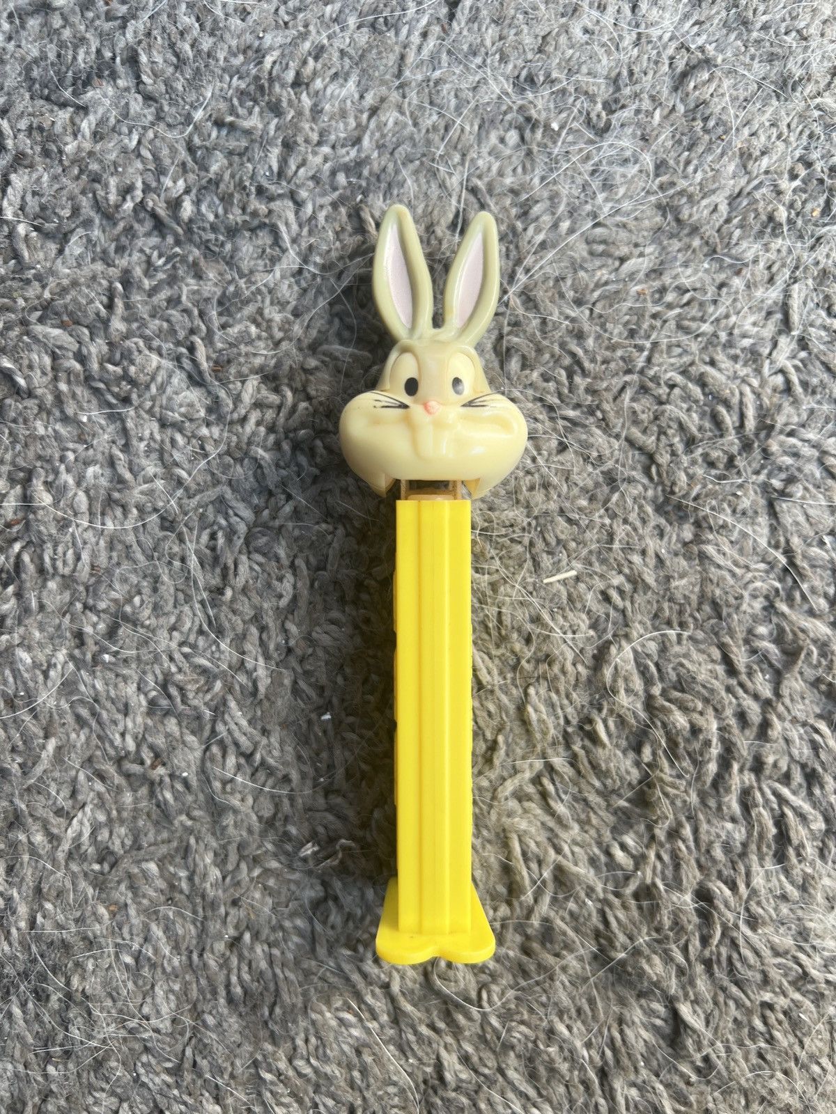 Warner Bros 1993 Warner Bros. Bugs Bunny Pez Dispenser Size ONE SIZE - 1 Thumbnail