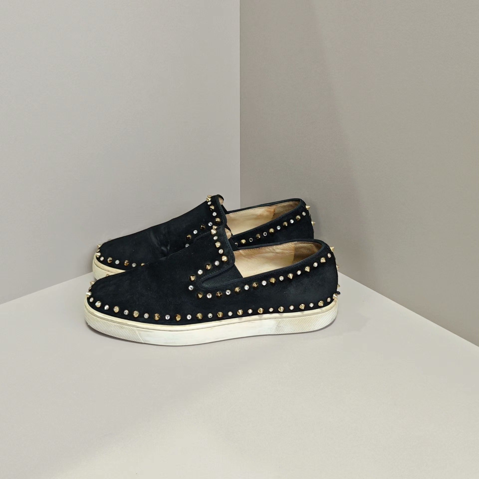 Christian Louboutin Christian Louboutin Lowtop Sneakers 6 Men Size US 6 / EU 39 - 1 Thumbnail