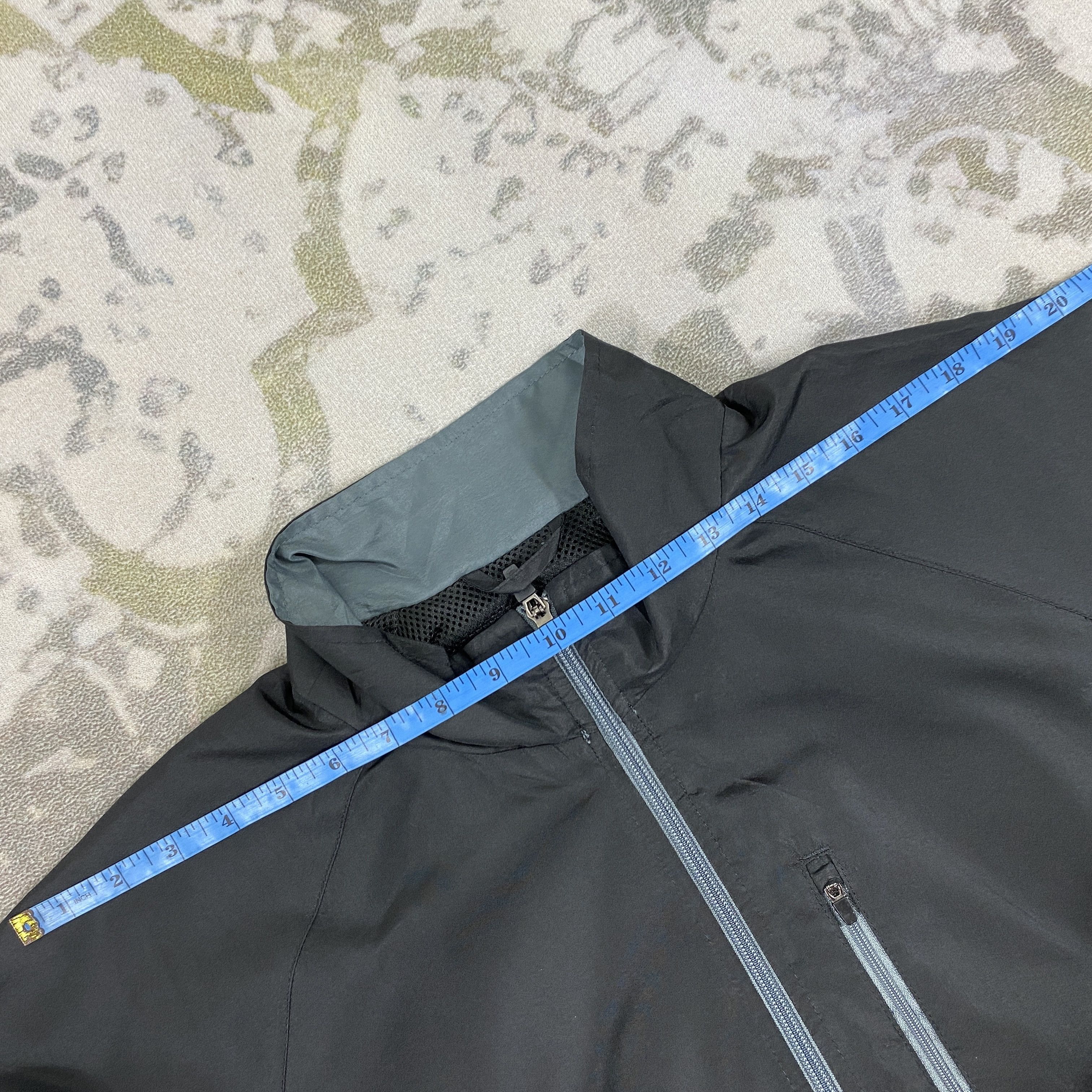 Japanese Brand Vintage Metallic Field Windbreaker Jacket- J393 Size US L / EU 52-54 / 3 - 4 Thumbnail