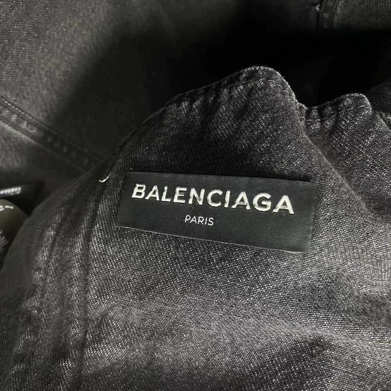 Balenciaga Balenciaga latest black sinners embroidered logo denim jack Size US L / EU 52-54 / 3 - 3 Thumbnail