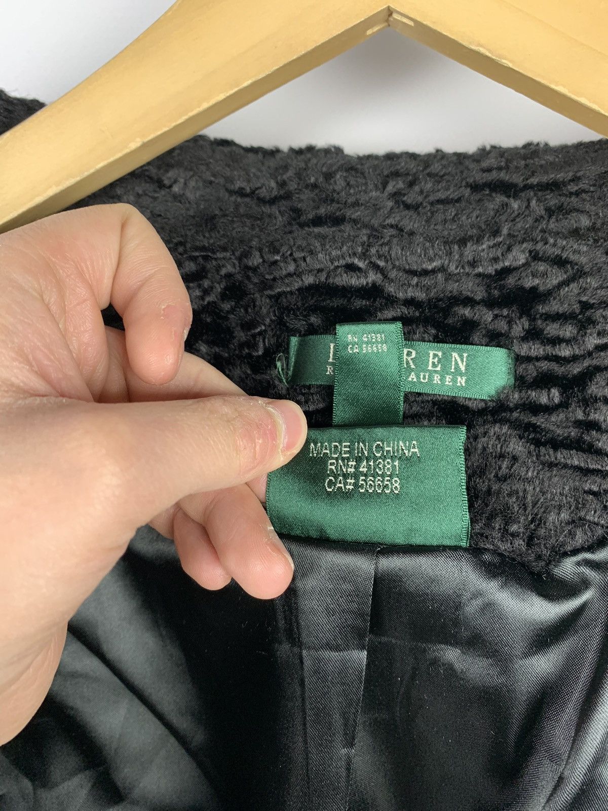Lauren Ralph Lauren Vintage Y2K Polo Lauren Ralph Lauren Faux Fur Jacket Size 1X Size M / US 6-8 / IT 42-44 - 8 Thumbnail