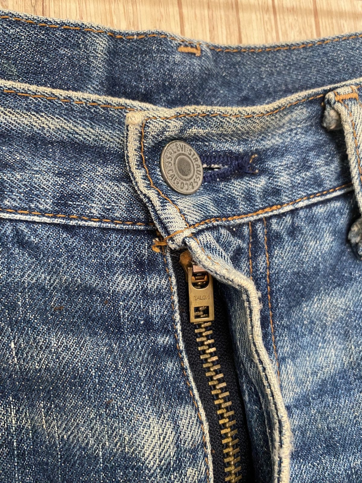 Levi's × Vintage Vintage Brand Levi’s 502 Big E Short Jeans 1990s Size US 30 / EU 46 - 6 Thumbnail