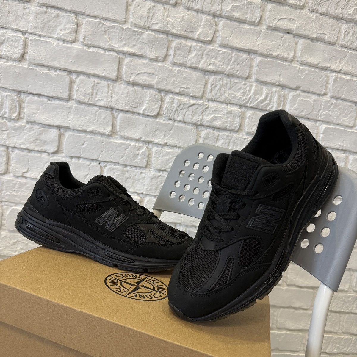 New Balance × Stone Island New Balance x Stone Island u991sk2 Size US 9 / EU 42 - 2 Thumbnail
