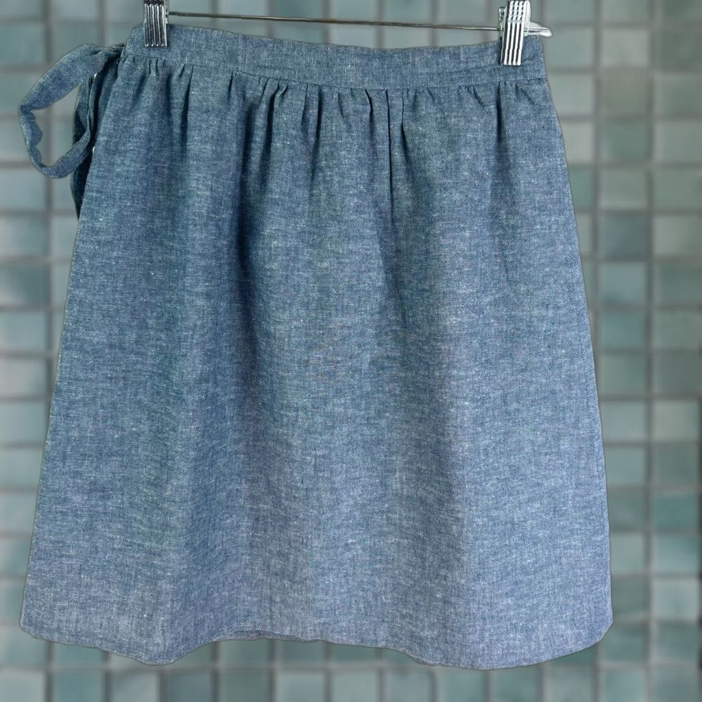 Denime VINTAGE Blue Denim Wrap Skirt Womens Size L Pleated High Rise Tie Midi 80s 90s American Size 36" / US 14 / IT 50 - 1 Thumbnail