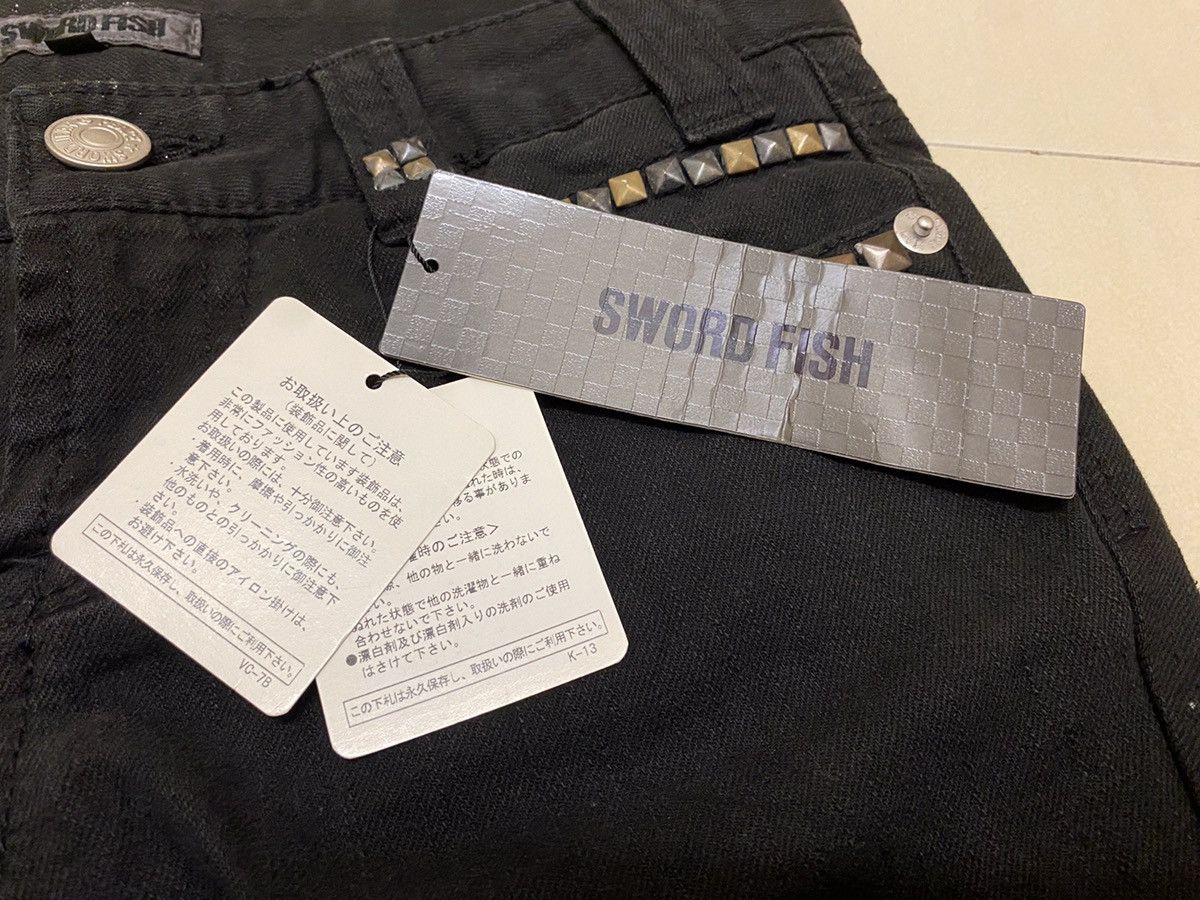 Japanese Brand Swordfish Studded Distressed Skinny Jeans Size 28" / US 6 / IT 42 - 9 Thumbnail