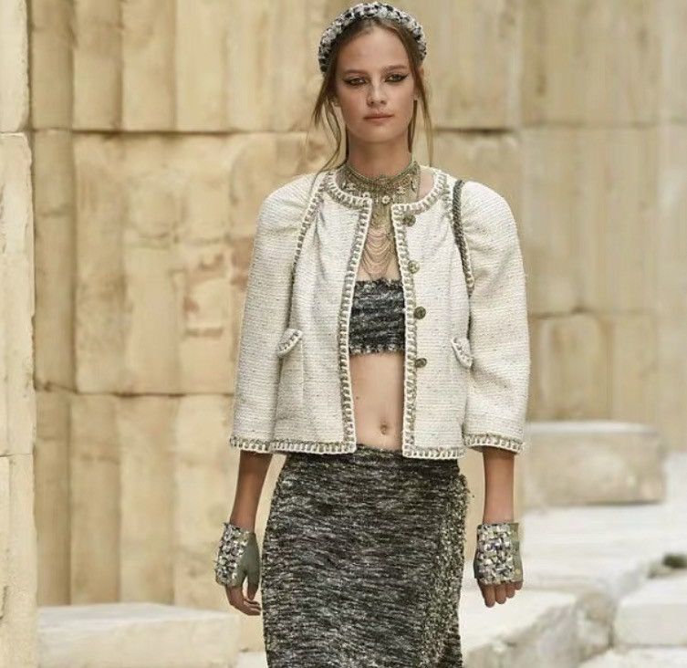 Chanel Chanel Greek Collection Beige Gold Tweed Woven Jacket Size XS / US 0-2 / IT 36-38 - 9 Thumbnail