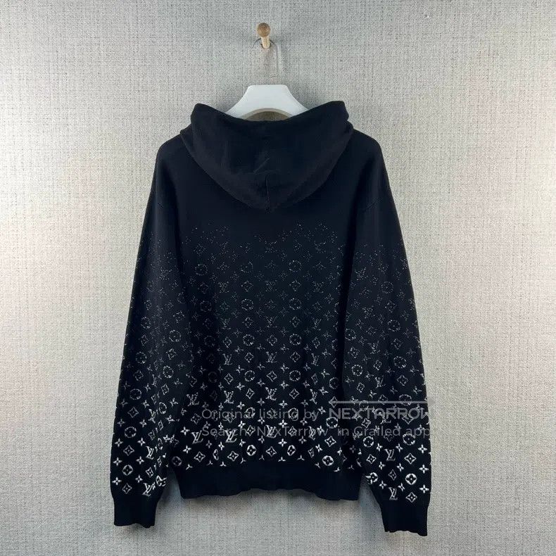 Louis Vuitton Louis Vuitton FW22 Monogram full-print gradient knit hoode Size US XL / EU 56 / 4 - 2 Thumbnail
