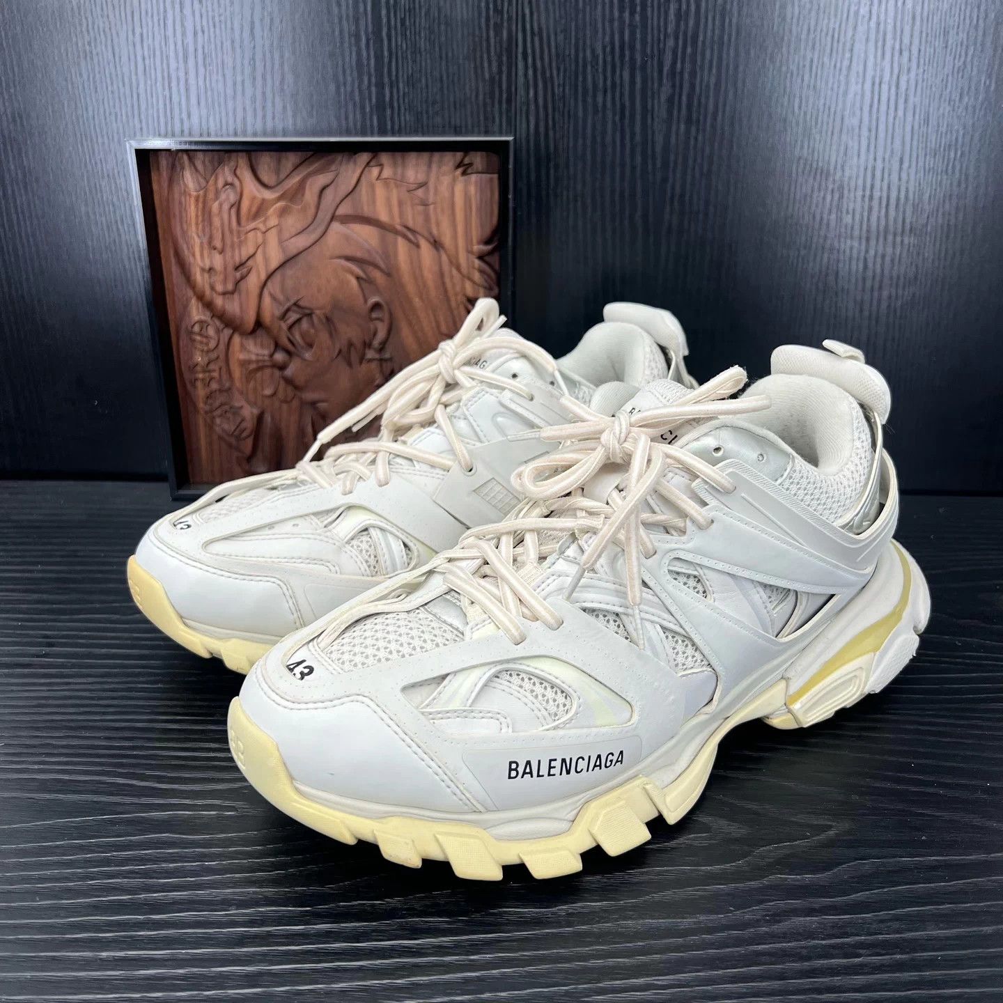Balenciaga Balenciaga Track White 43 w/ sole oxidation Size US 10 / EU 43 - 1 Thumbnail