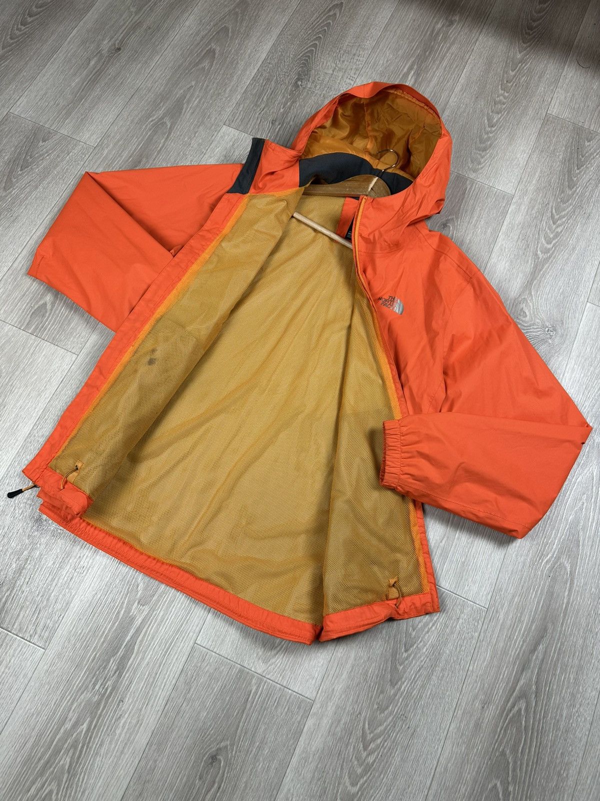 The North Face The North Face HyVent Membrane Orange Jacket Size XL Size US XL / EU 56 / 4 - 5 Thumbnail