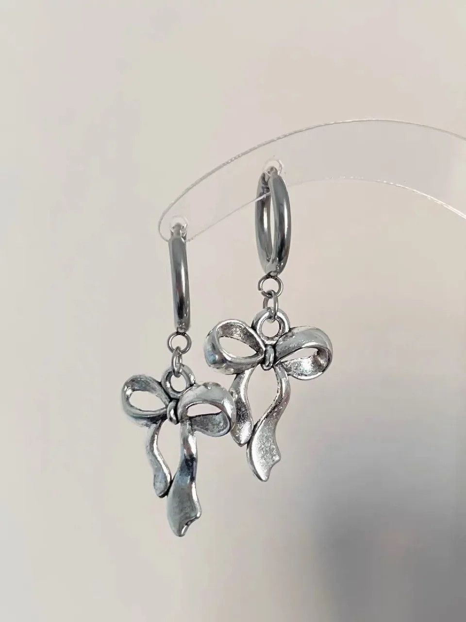 Other Vintage Bowknot Pendant Hoop Earrings Size ONE SIZE - 5 Thumbnail