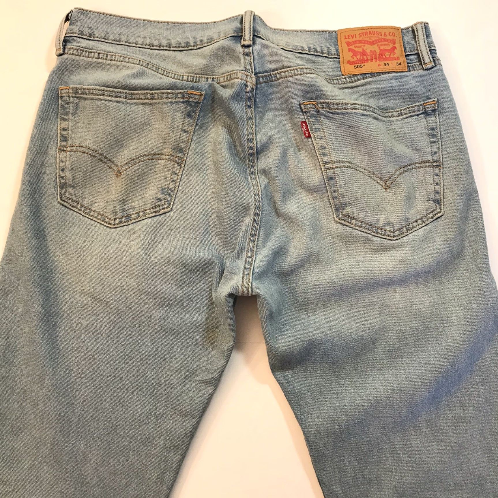 Levi's VINTAGE Levi's 505 Jeans Straight 34 Blue Medium Wash USA 34 Mens Regular Cotton Denim Distressed Leather Logo 505-0216 Size US 34 / EU 50 - 5 Thumbnail