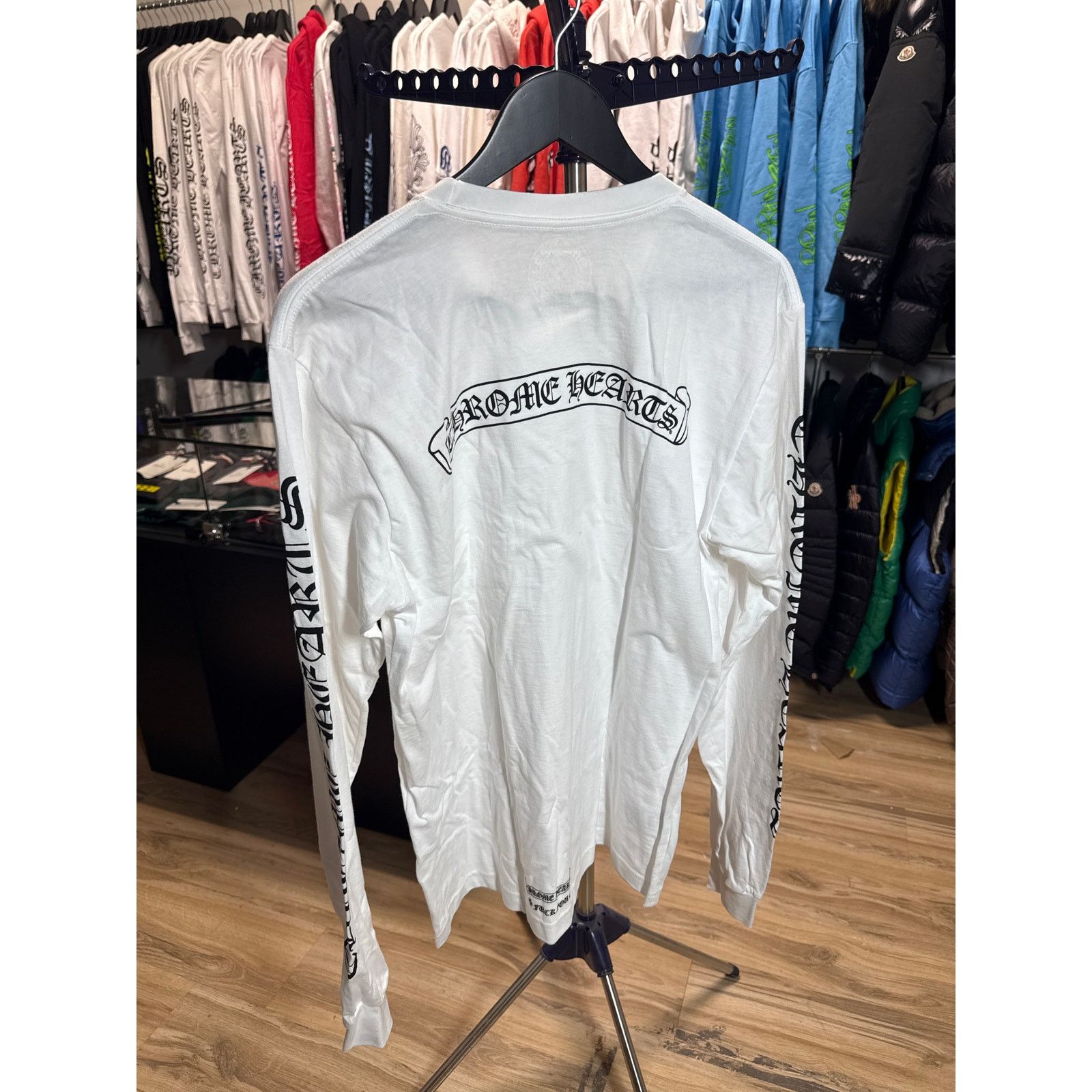 Chrome Hearts Chrome Hearts Scroll Logo White Pocket L/S T-Shirt Size LG Size US L / EU 52-54 / 3 - 3 Thumbnail