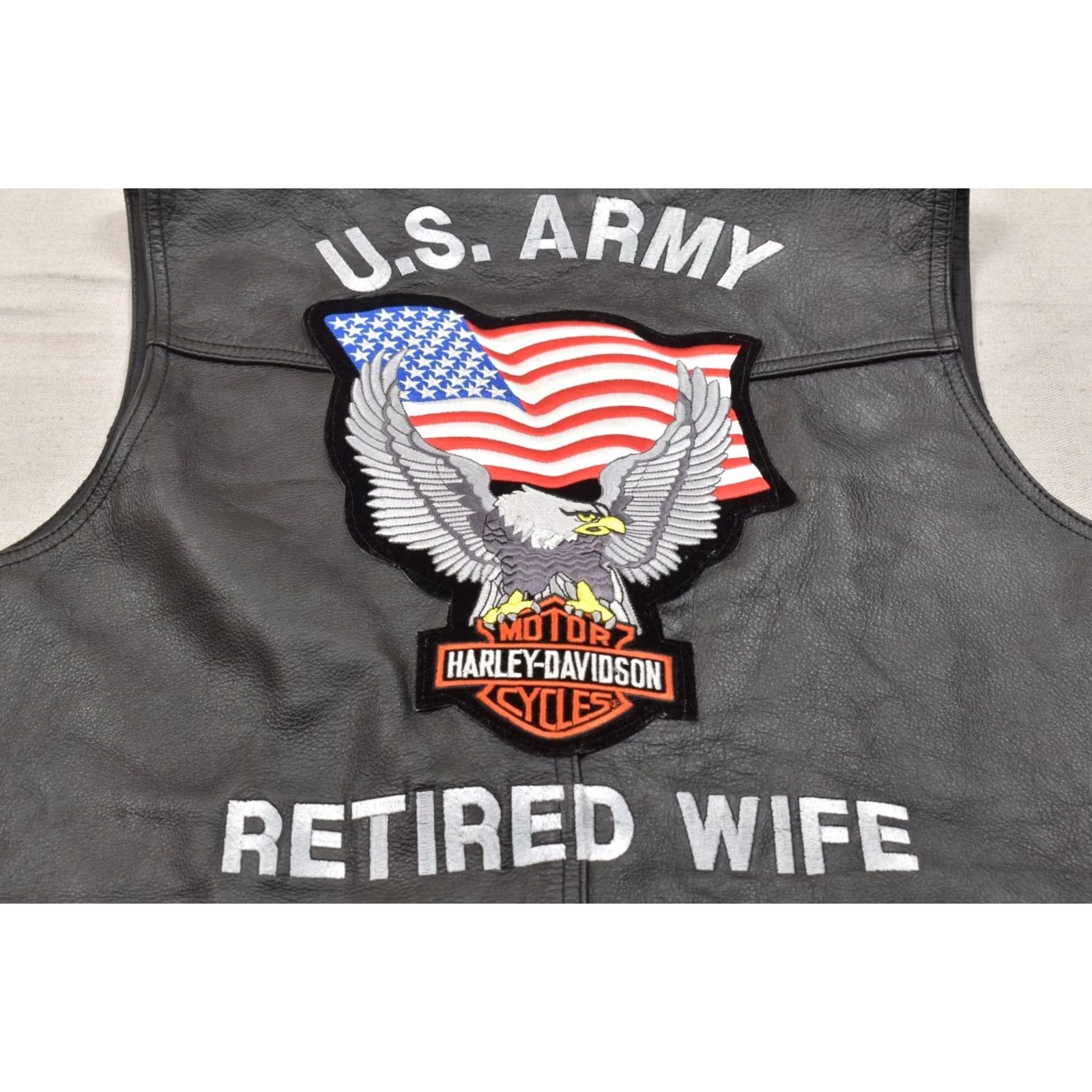 Harley Davidson VINTAGE Harley-Davidson Women Leather Vest L Black U.S. Army Wife 100th Anniversary Logo Biker Casual Spring Summer Fall Mens Womens Girls Boys Size L / US 10 / IT 46 - 3 Thumbnail